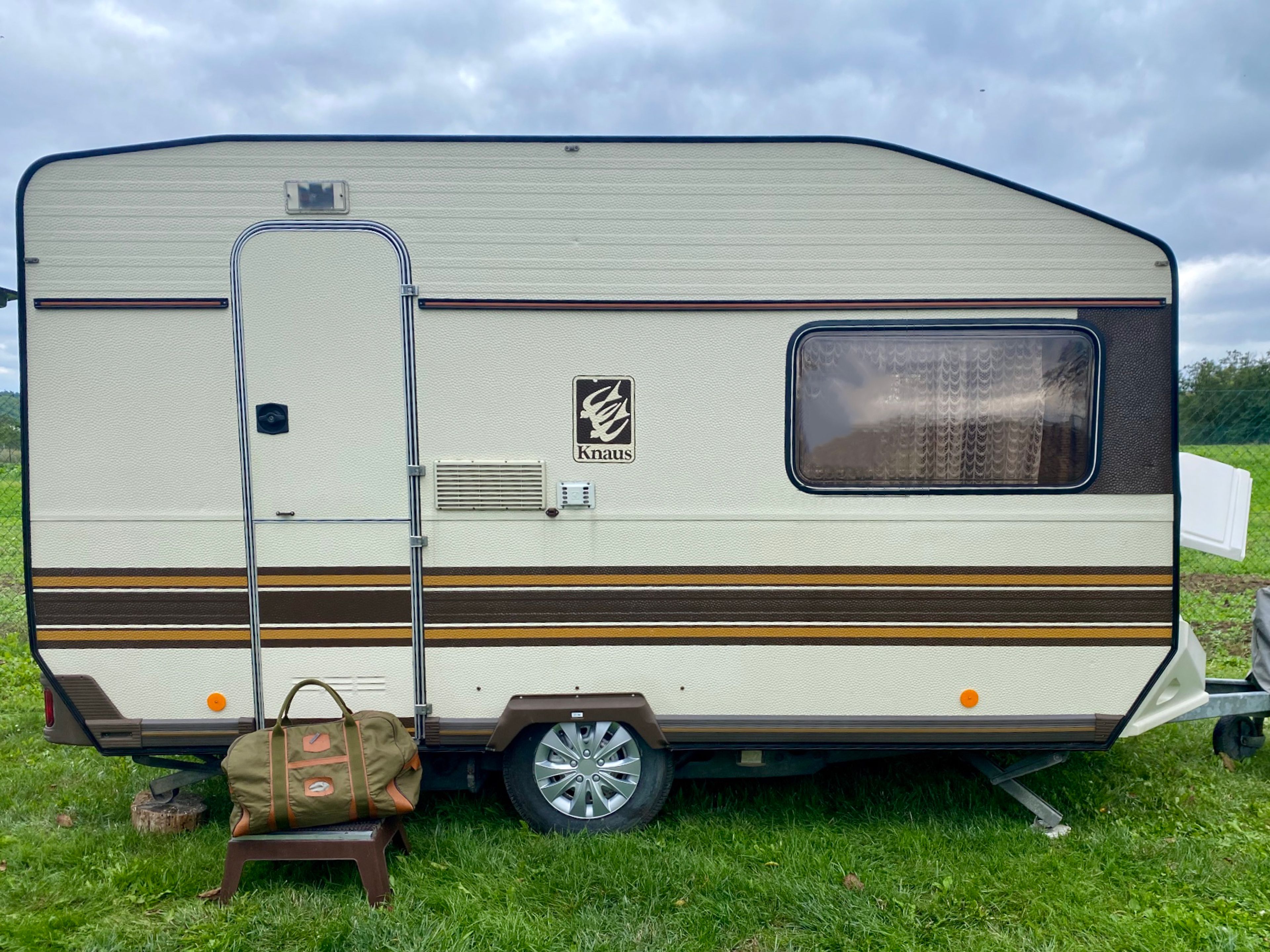 main caravan image