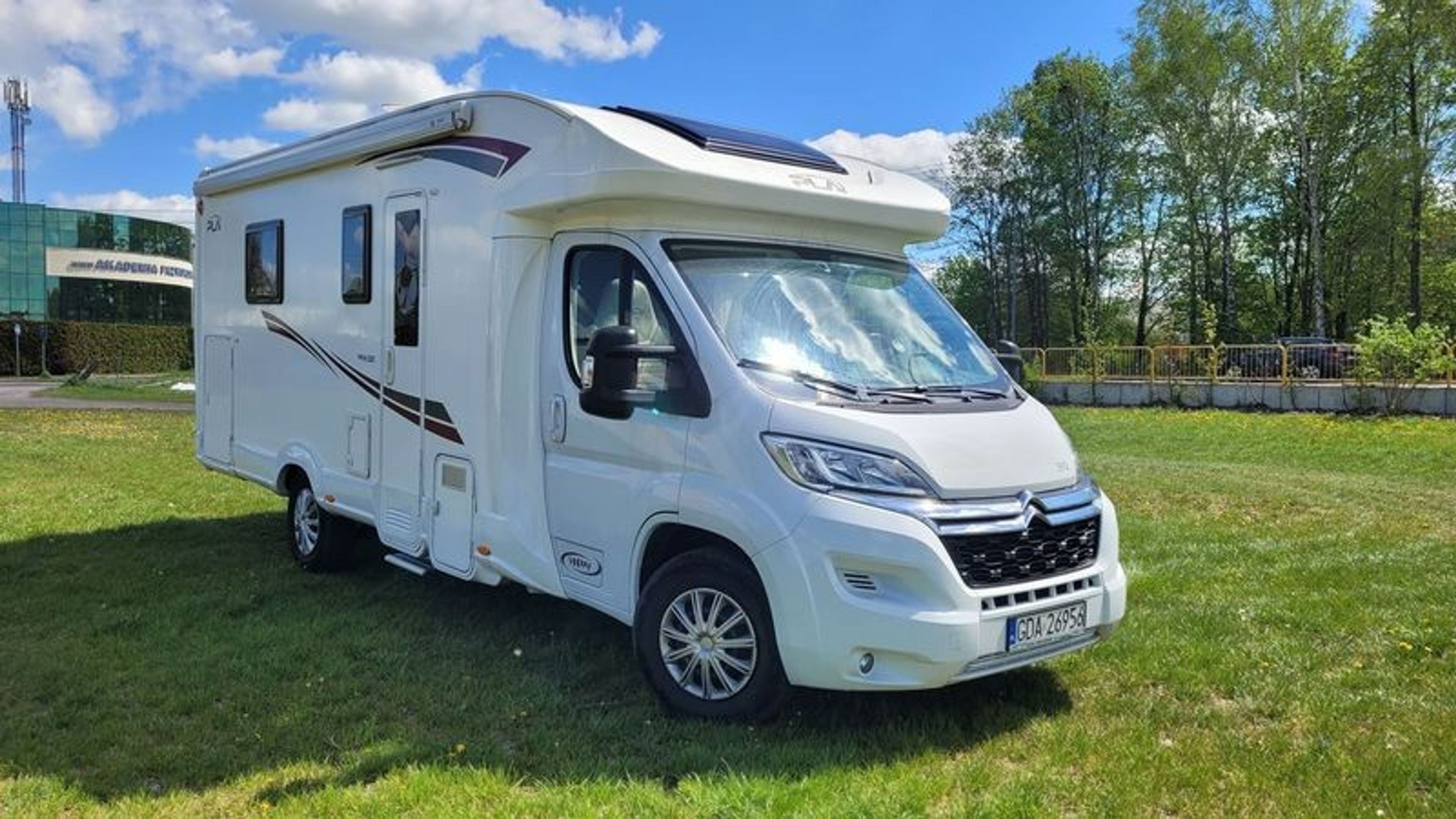 main caravan image