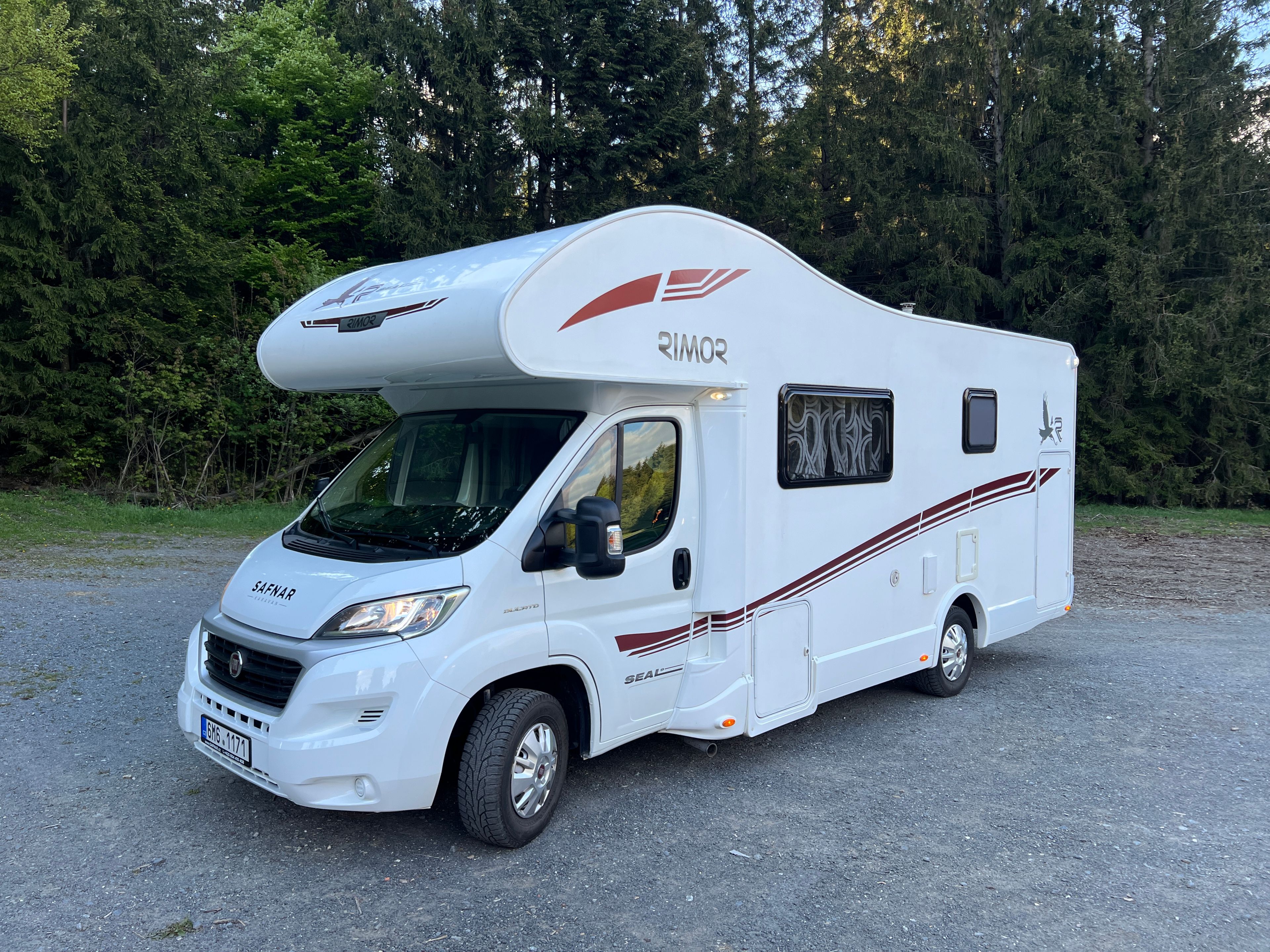 main caravan image