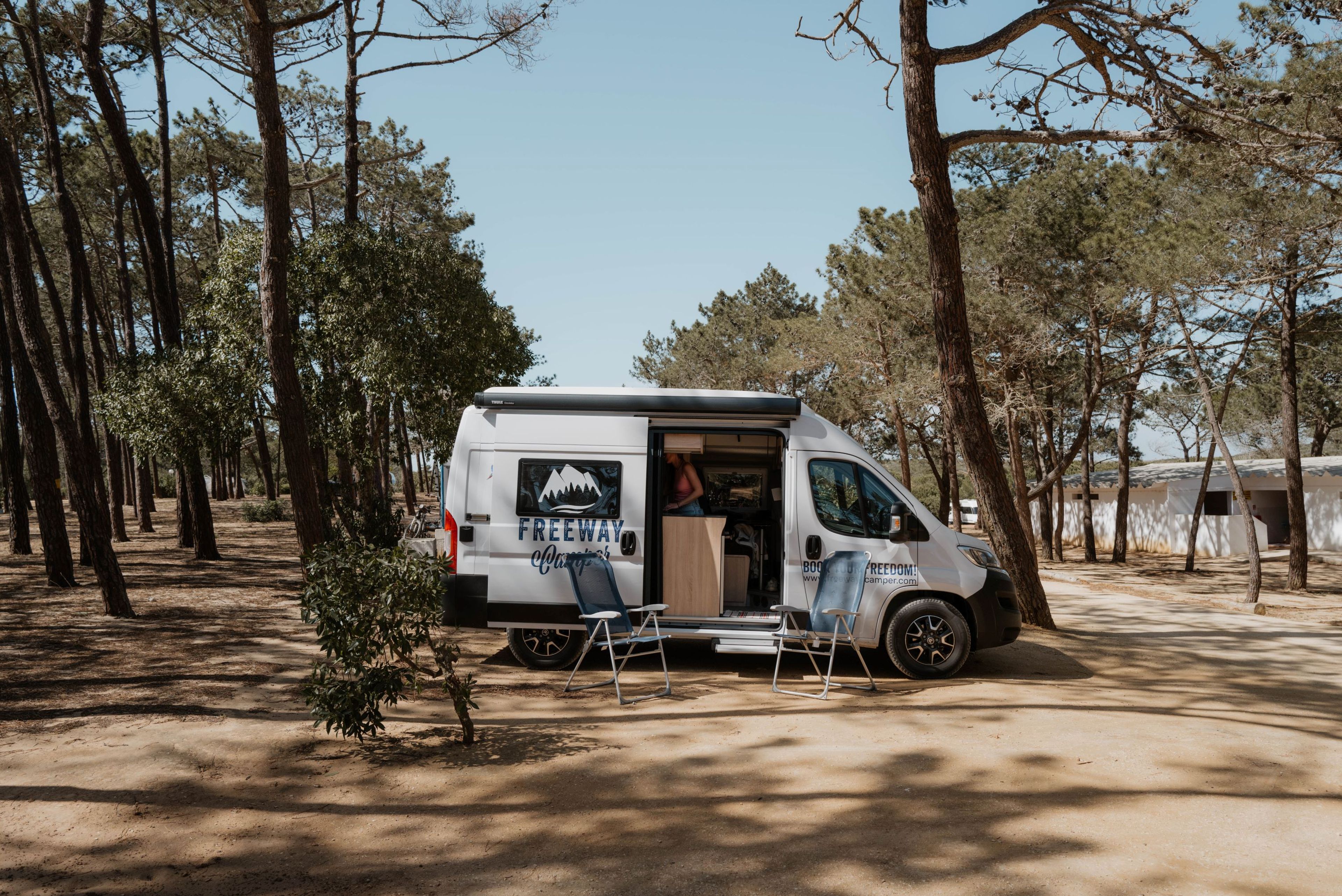 Campervan 540 auf Campingplatz in Griechenland