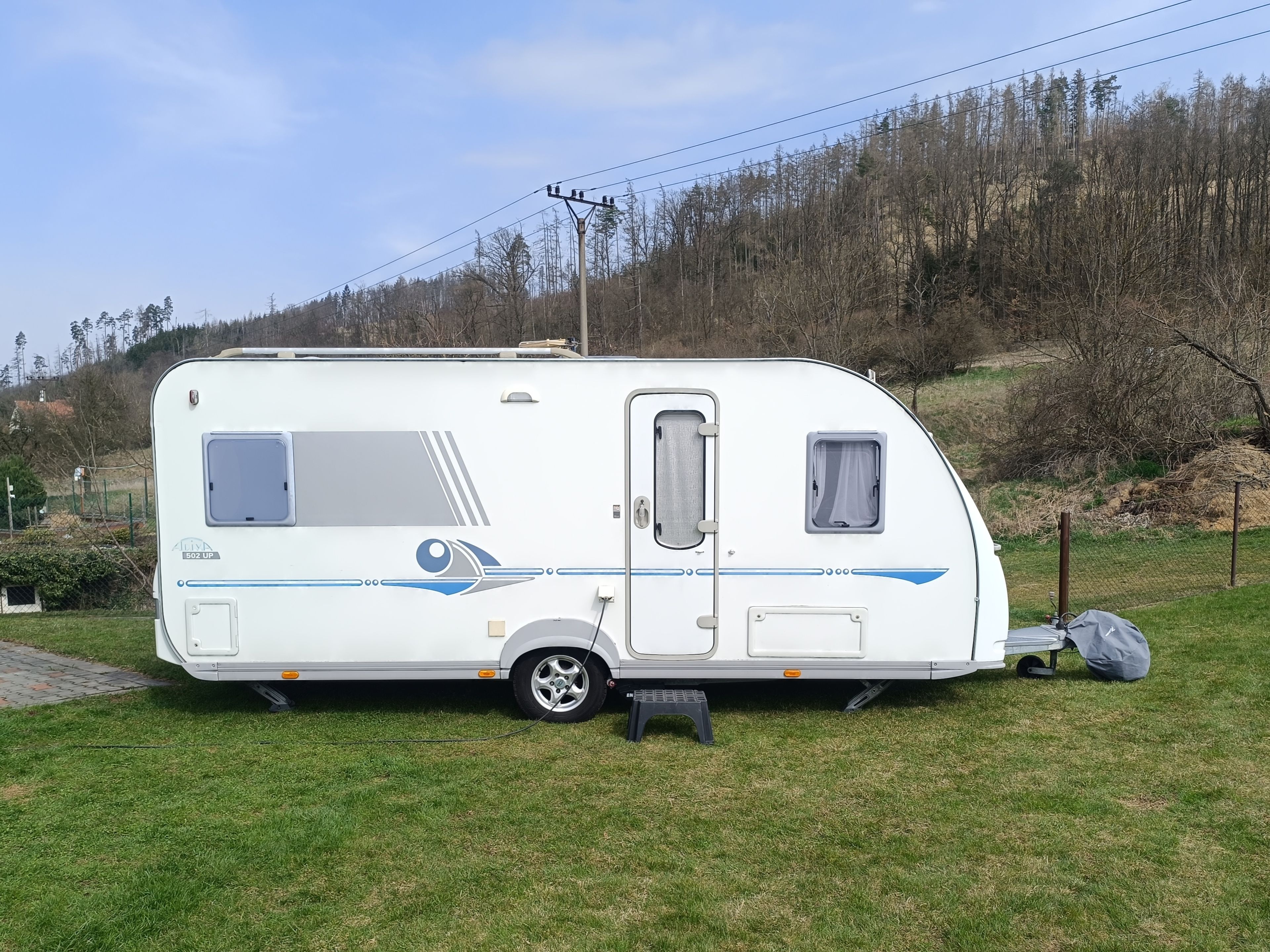 main caravan image