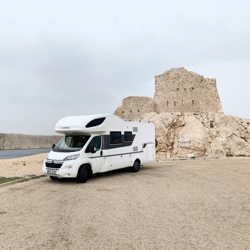  Foto zu Adria Coral XL 670 SL - Alkovna 