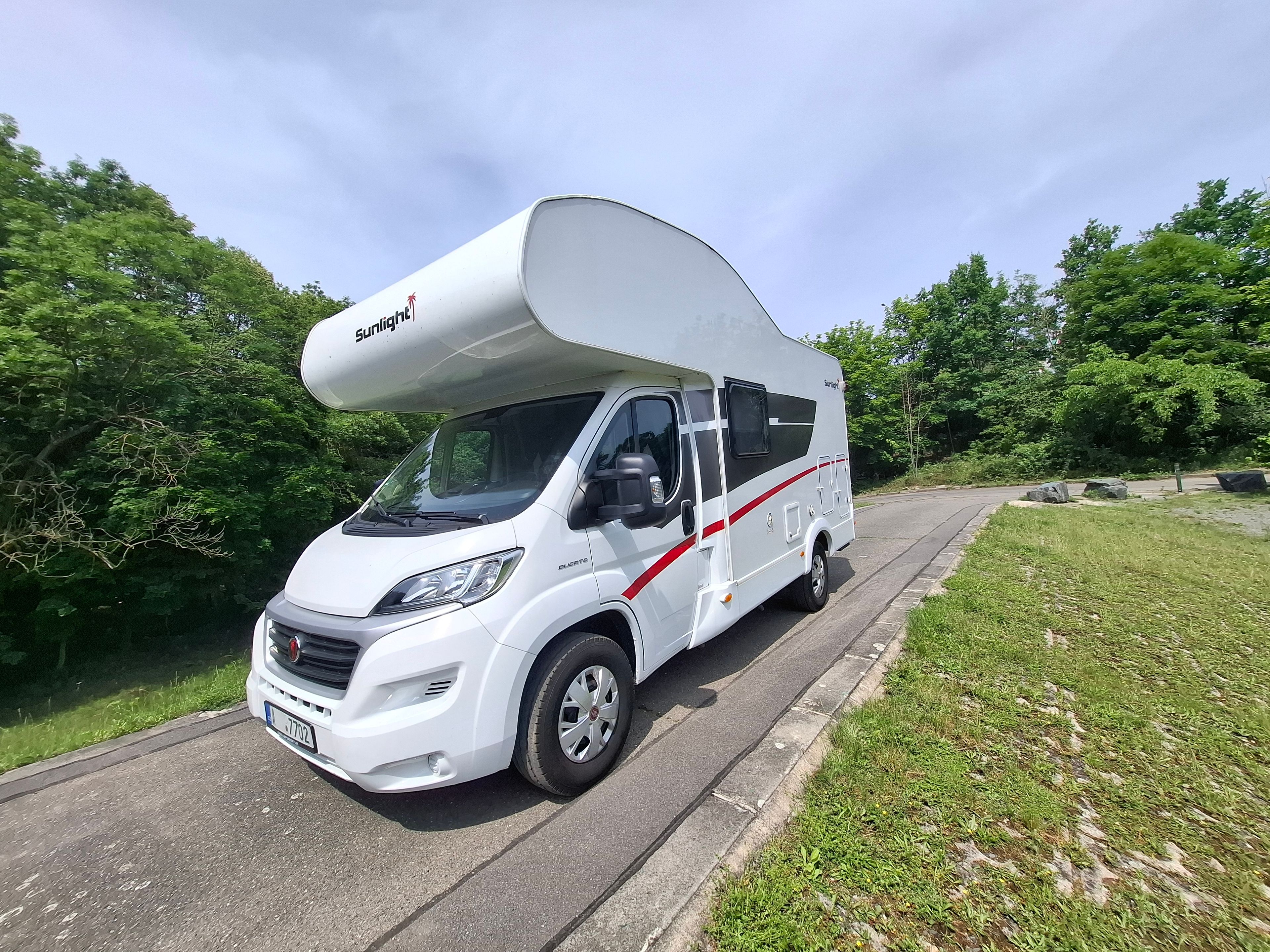 main caravan image
