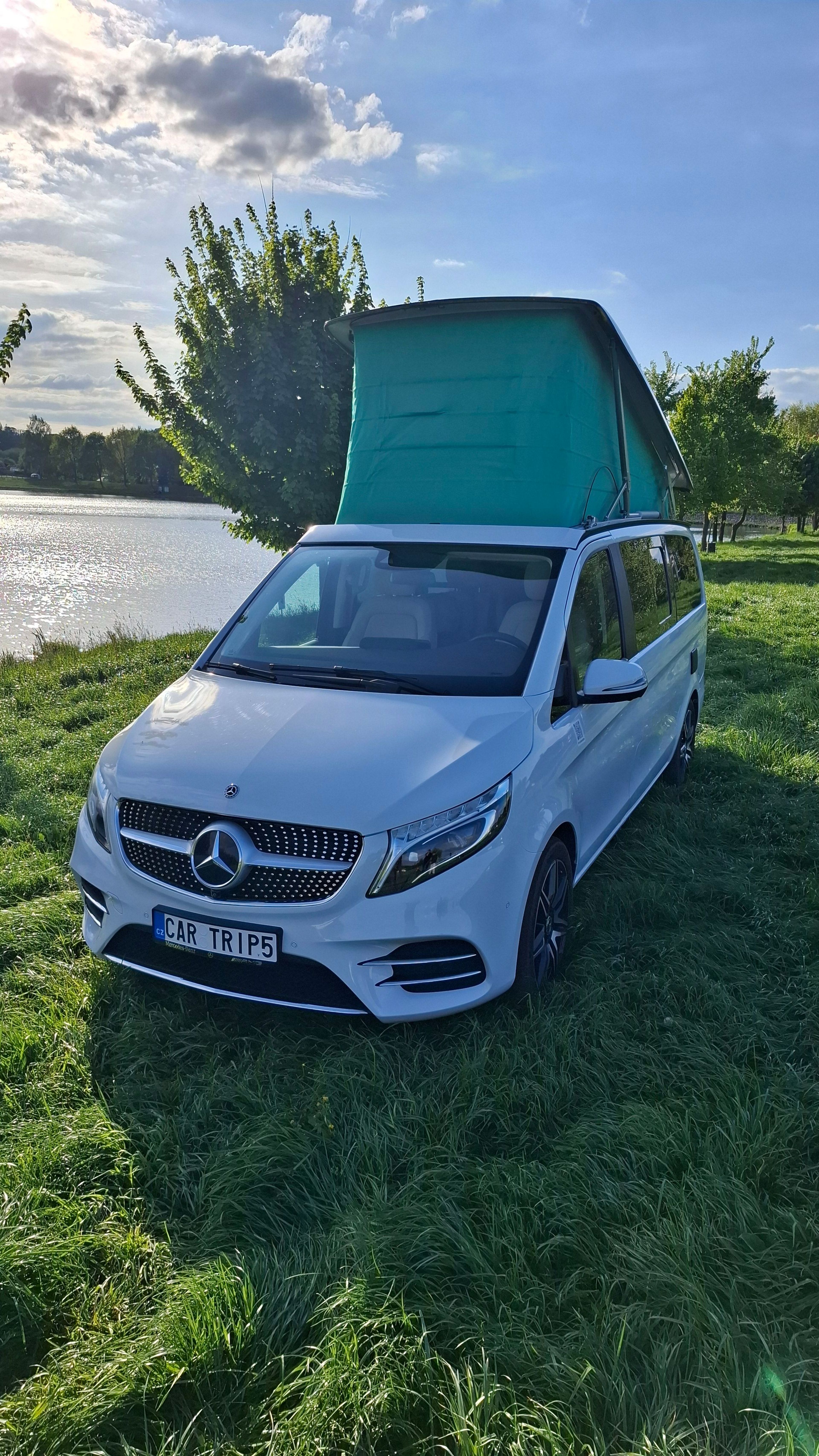 main caravan image