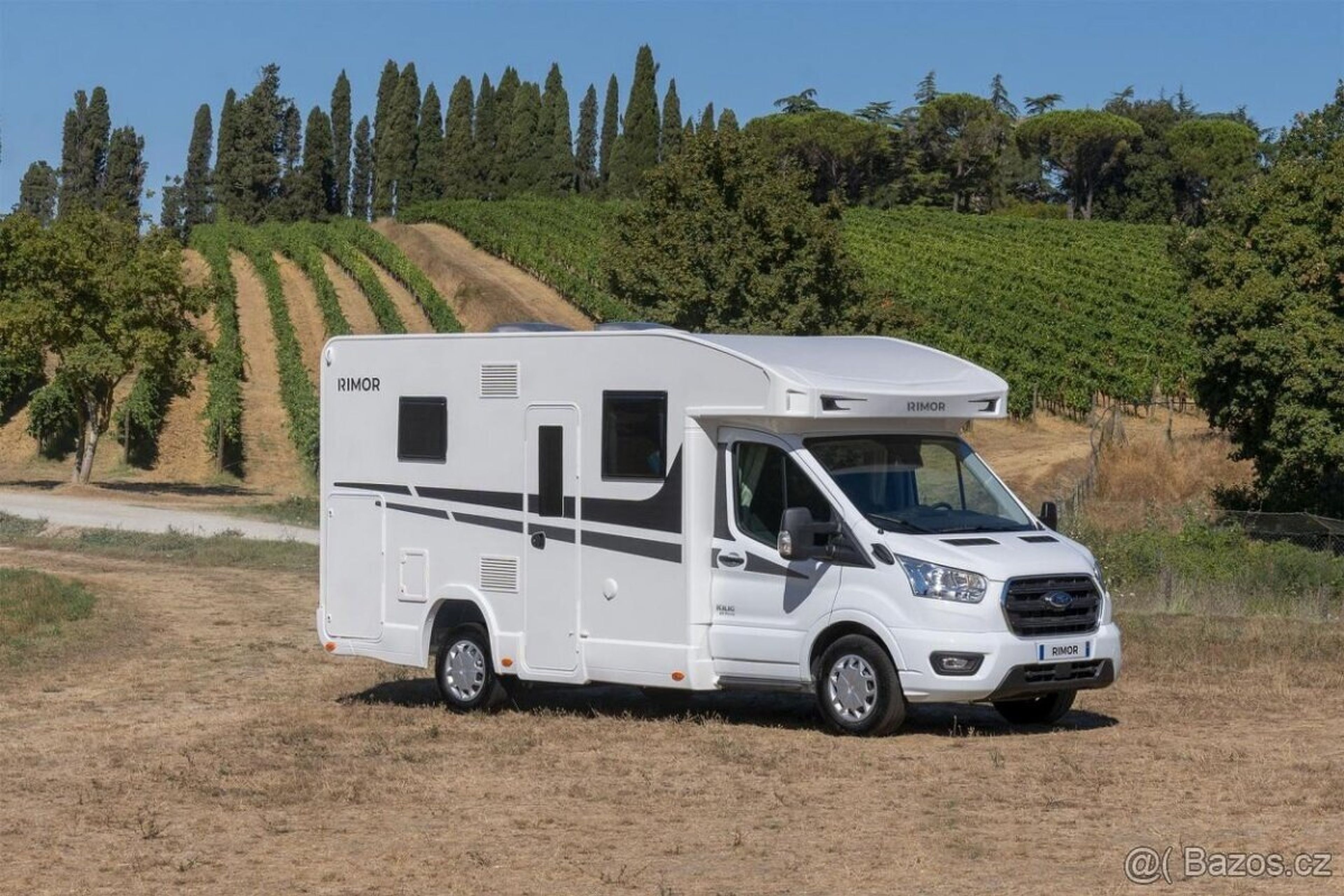 main caravan image