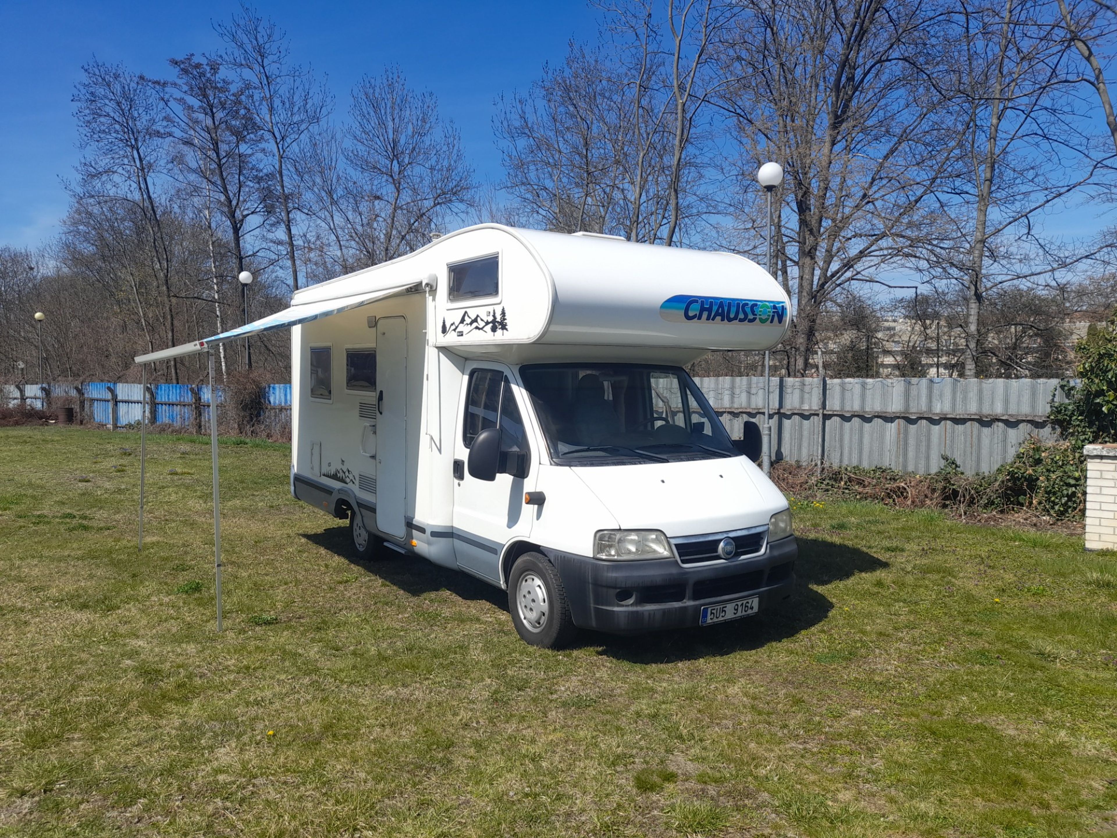 main caravan image