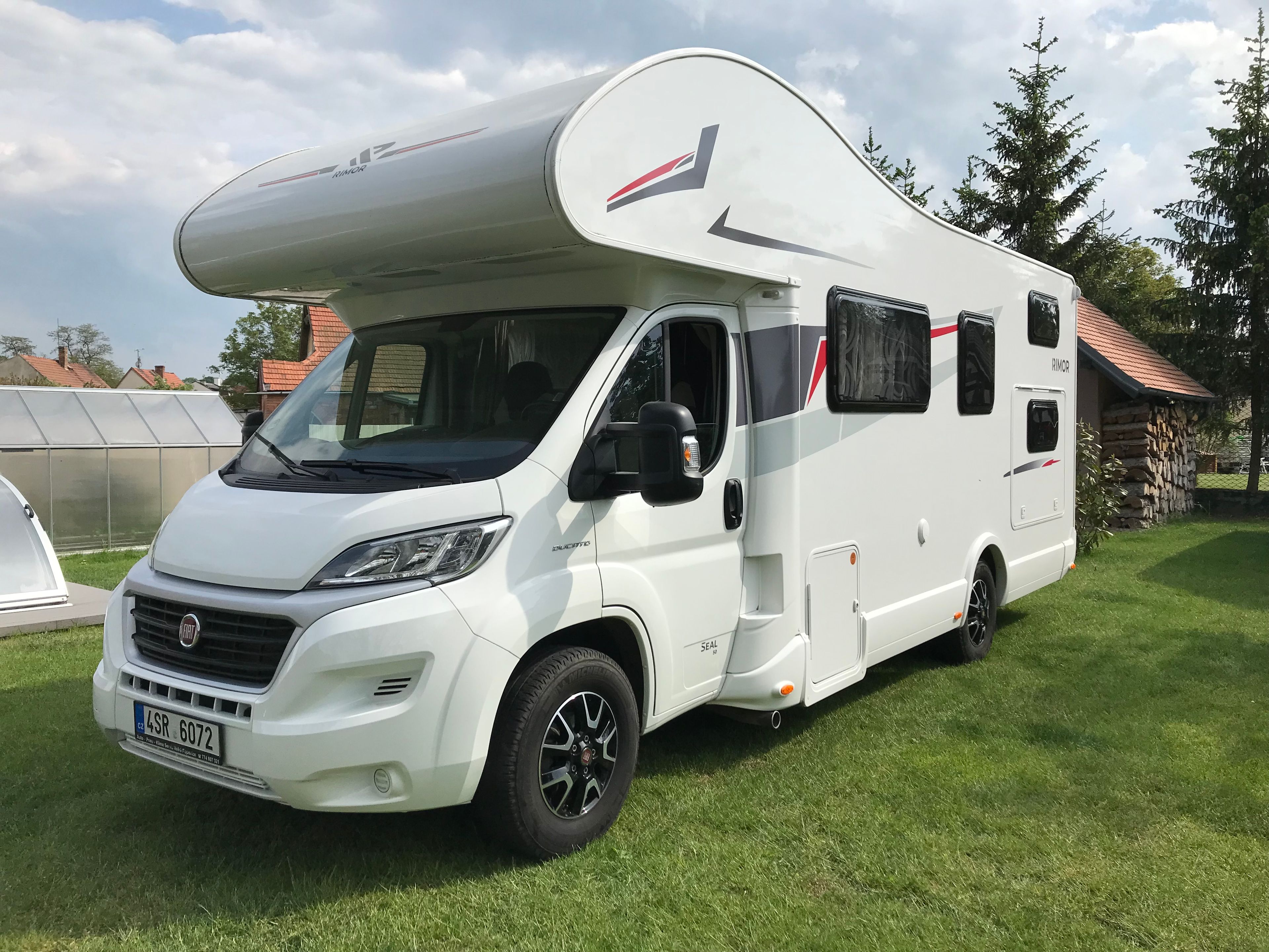 main caravan image
