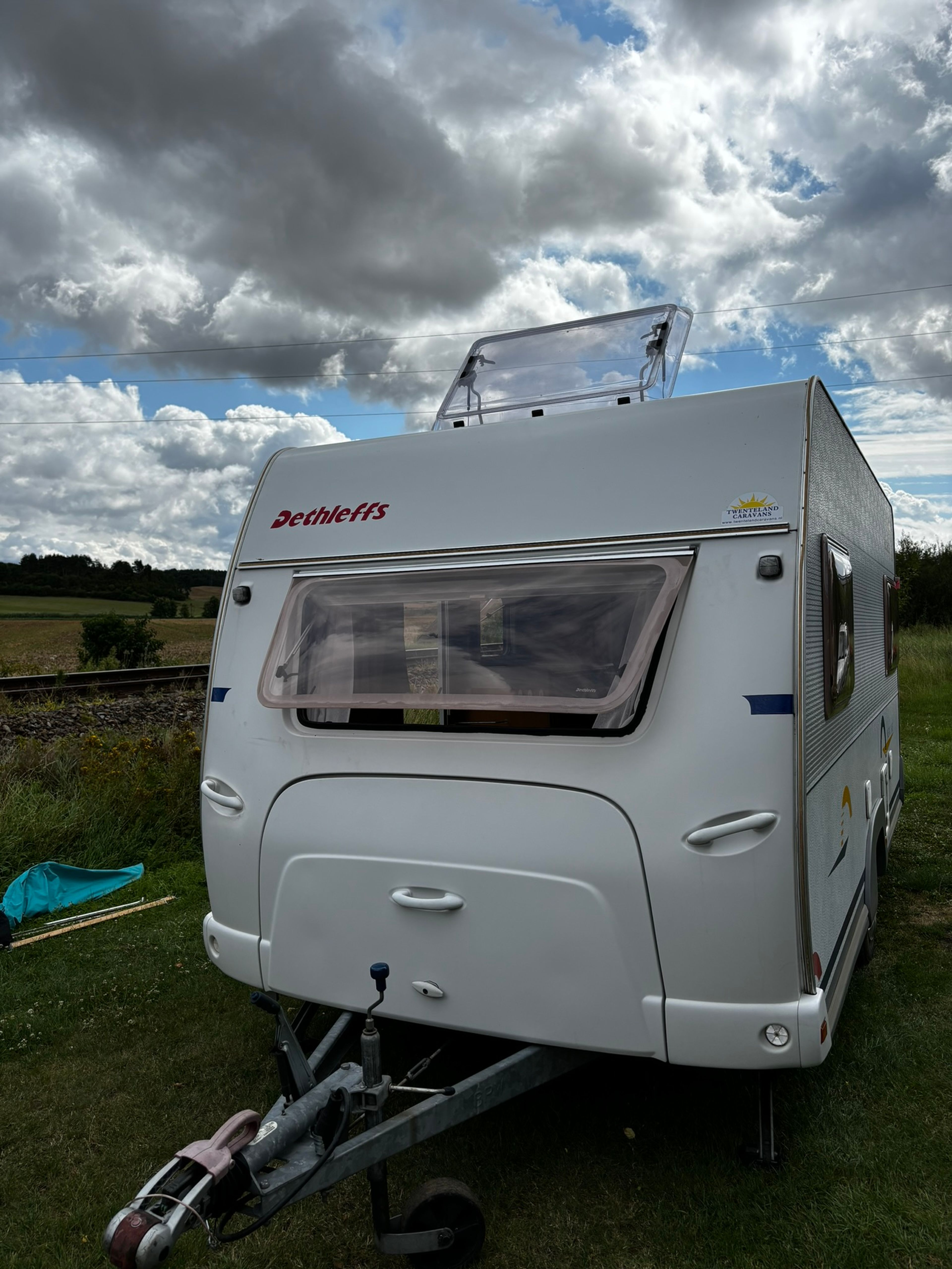 main caravan image