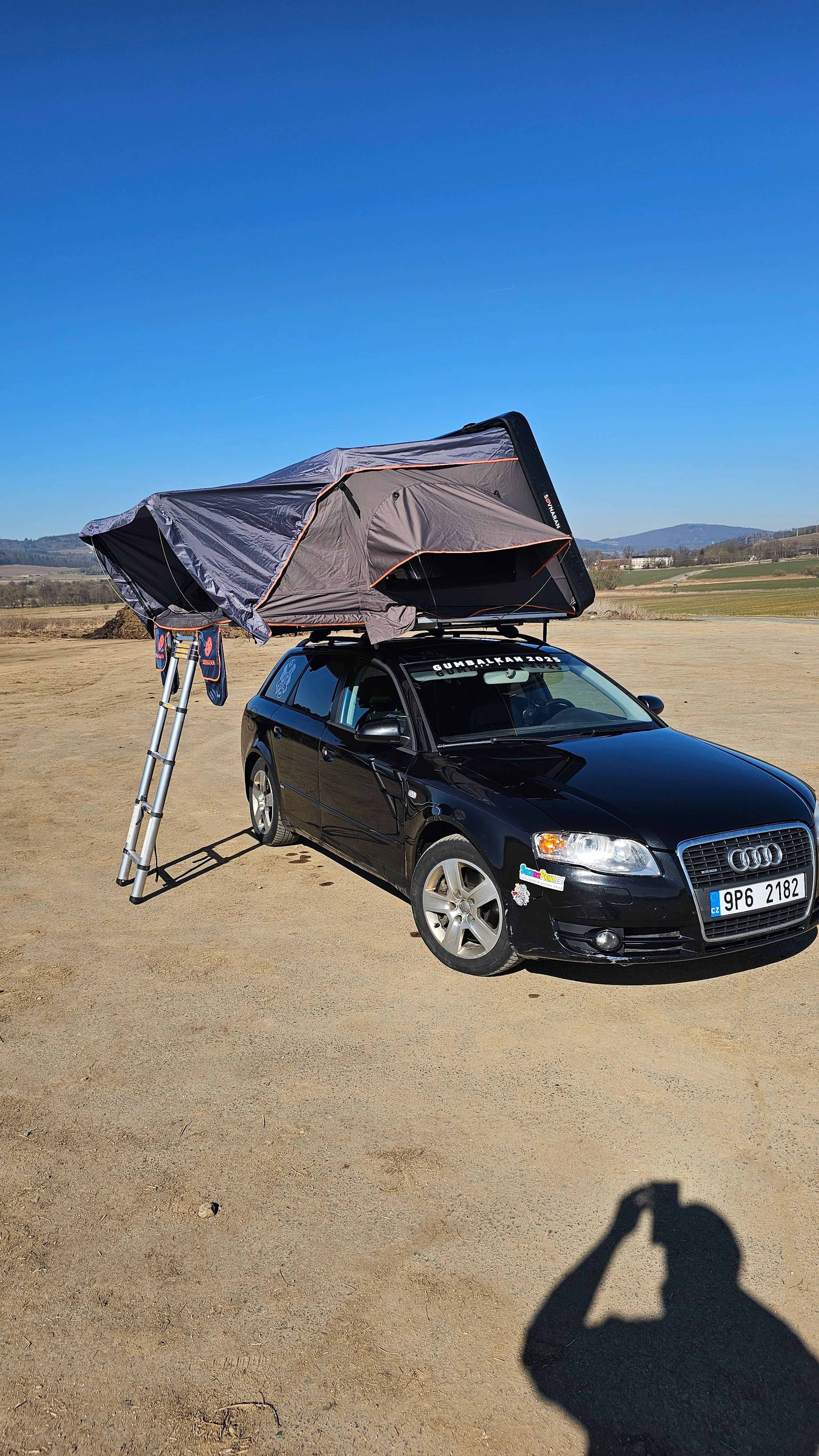 main caravan image