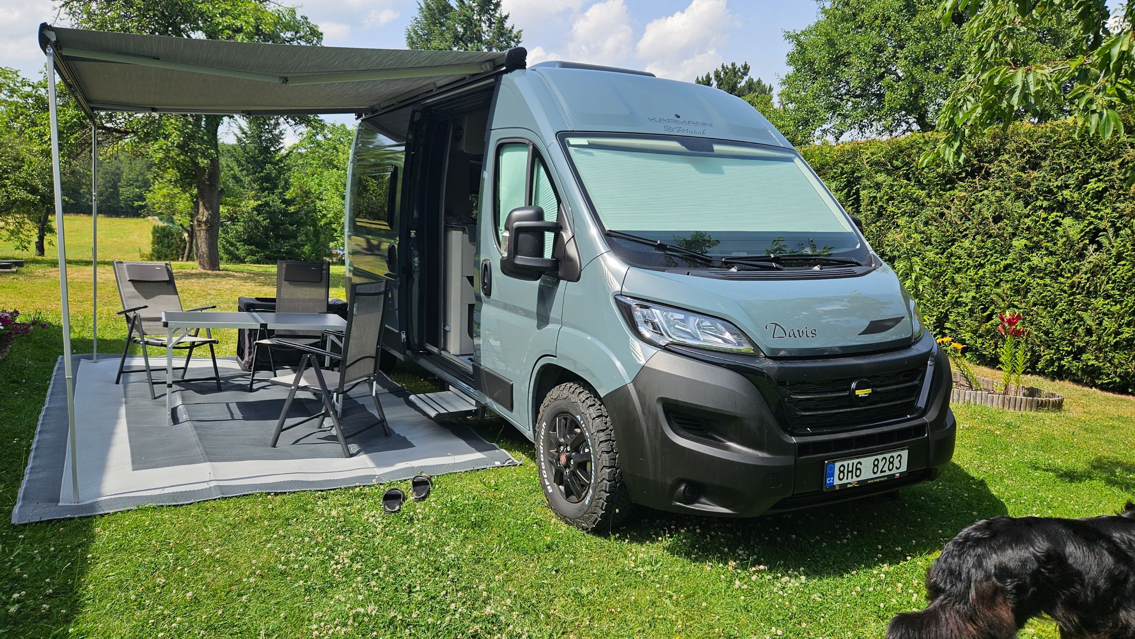 main caravan image