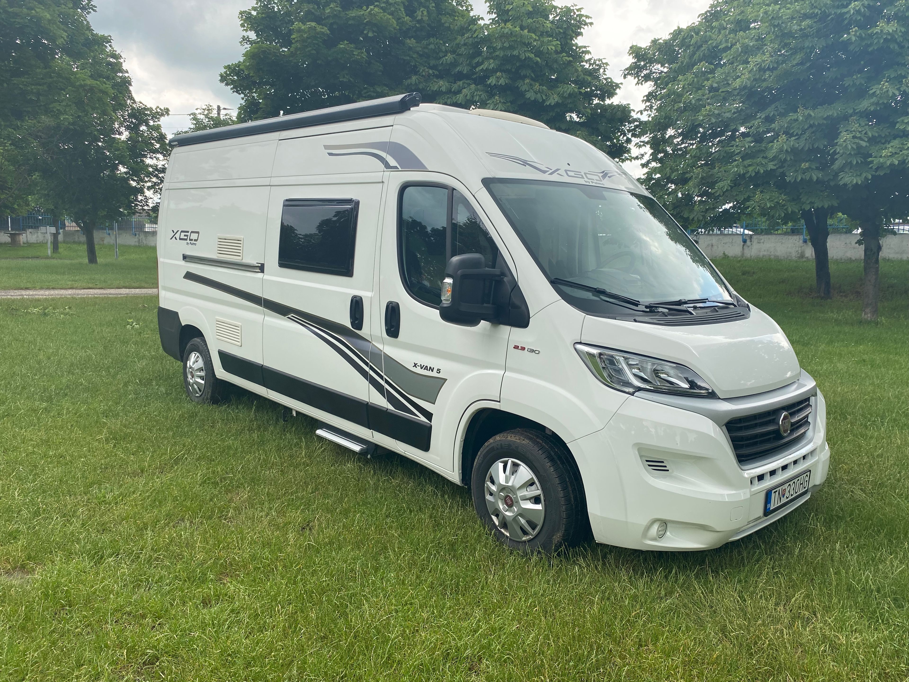 main caravan image