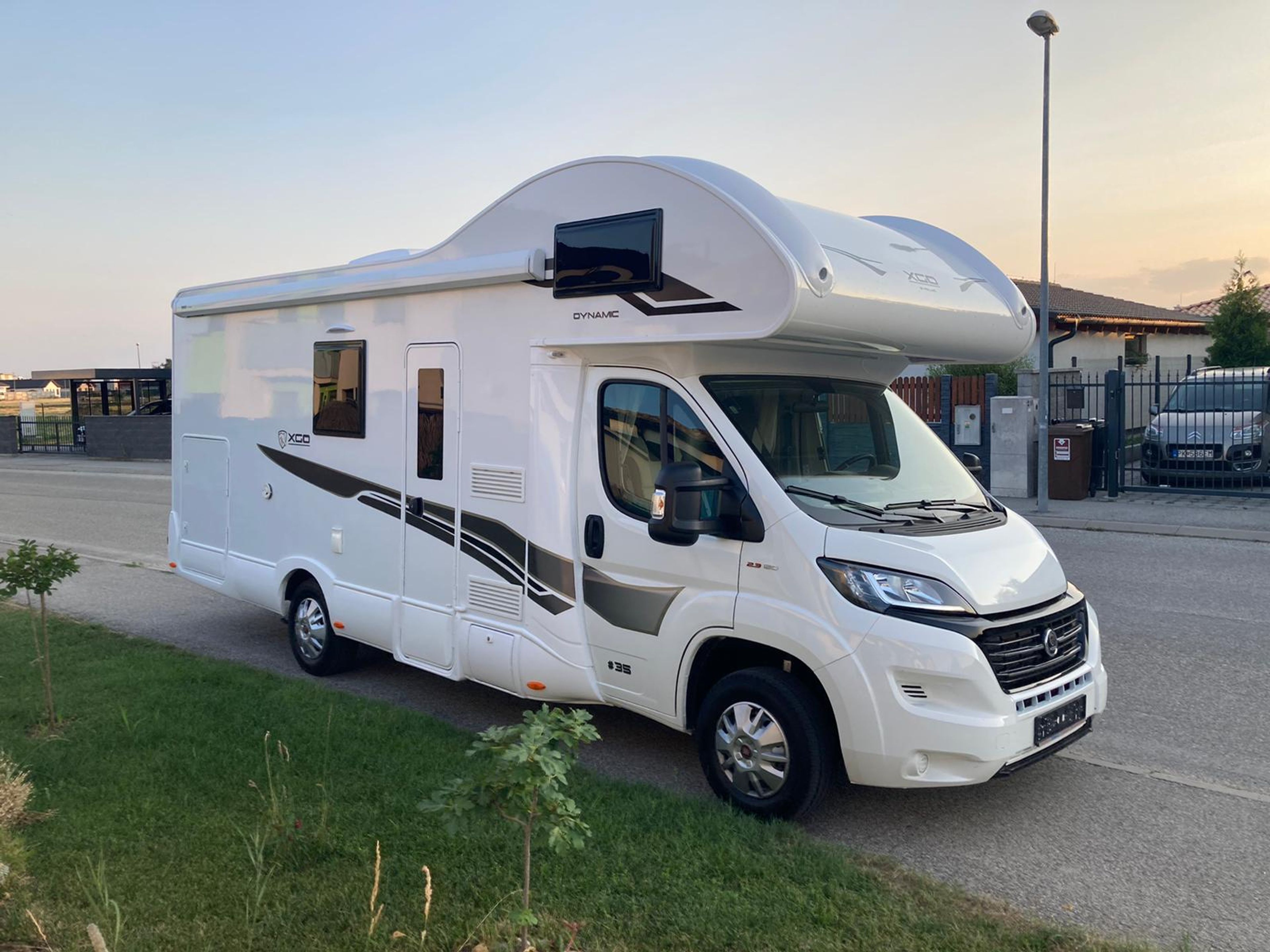main caravan image
