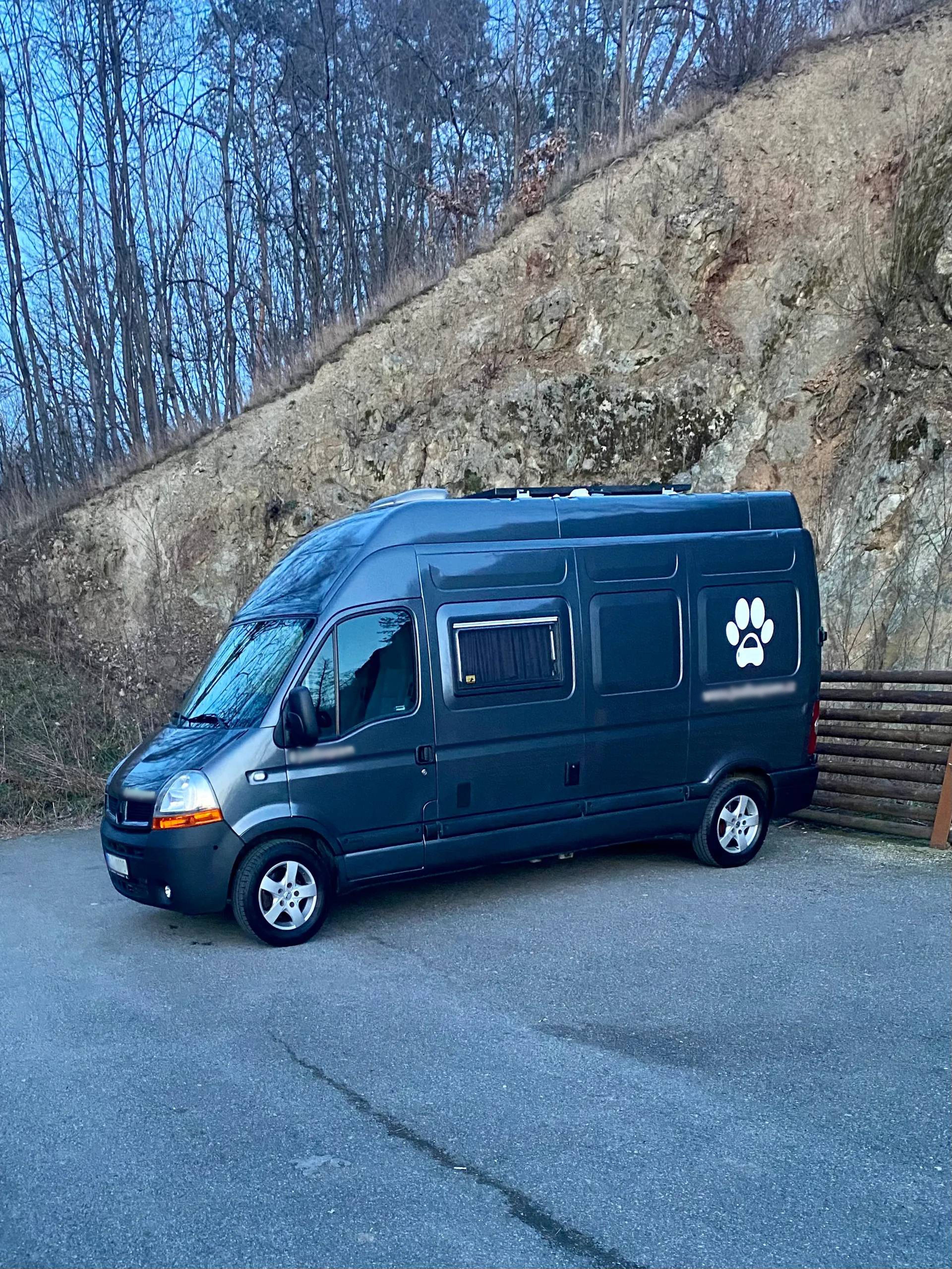 main caravan image