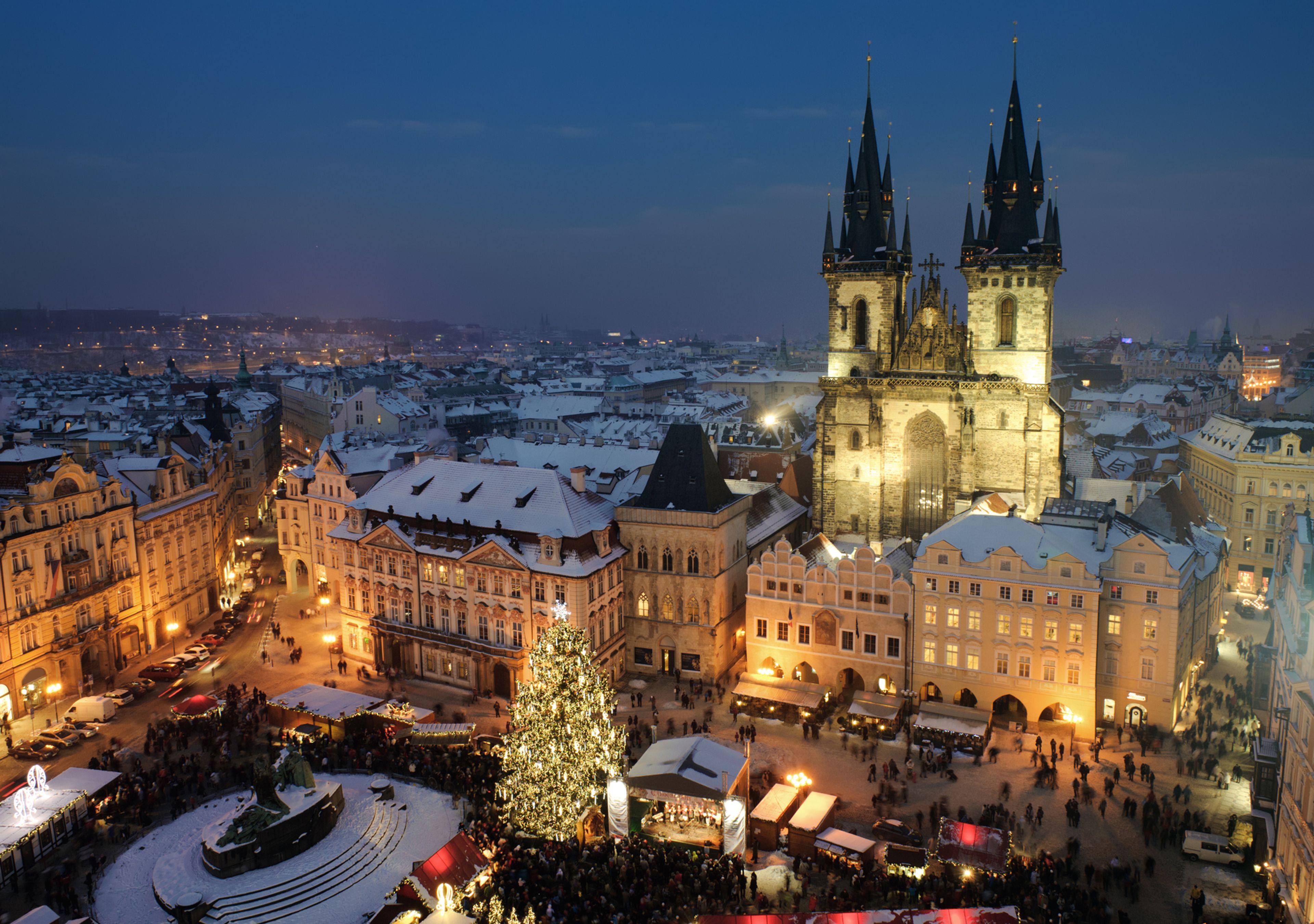Vánoční trhy v Praze. Kompletní přehled a tipy, kde parkovat s karavanem