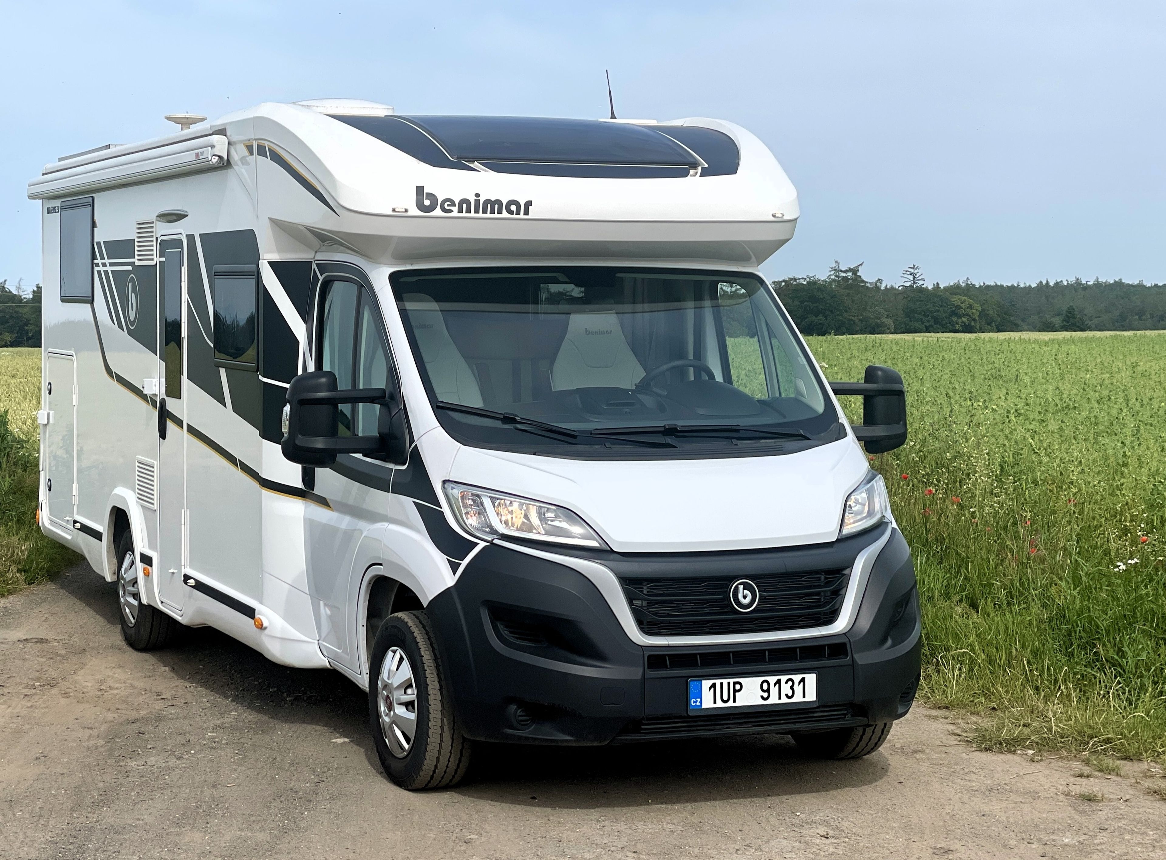 main caravan image