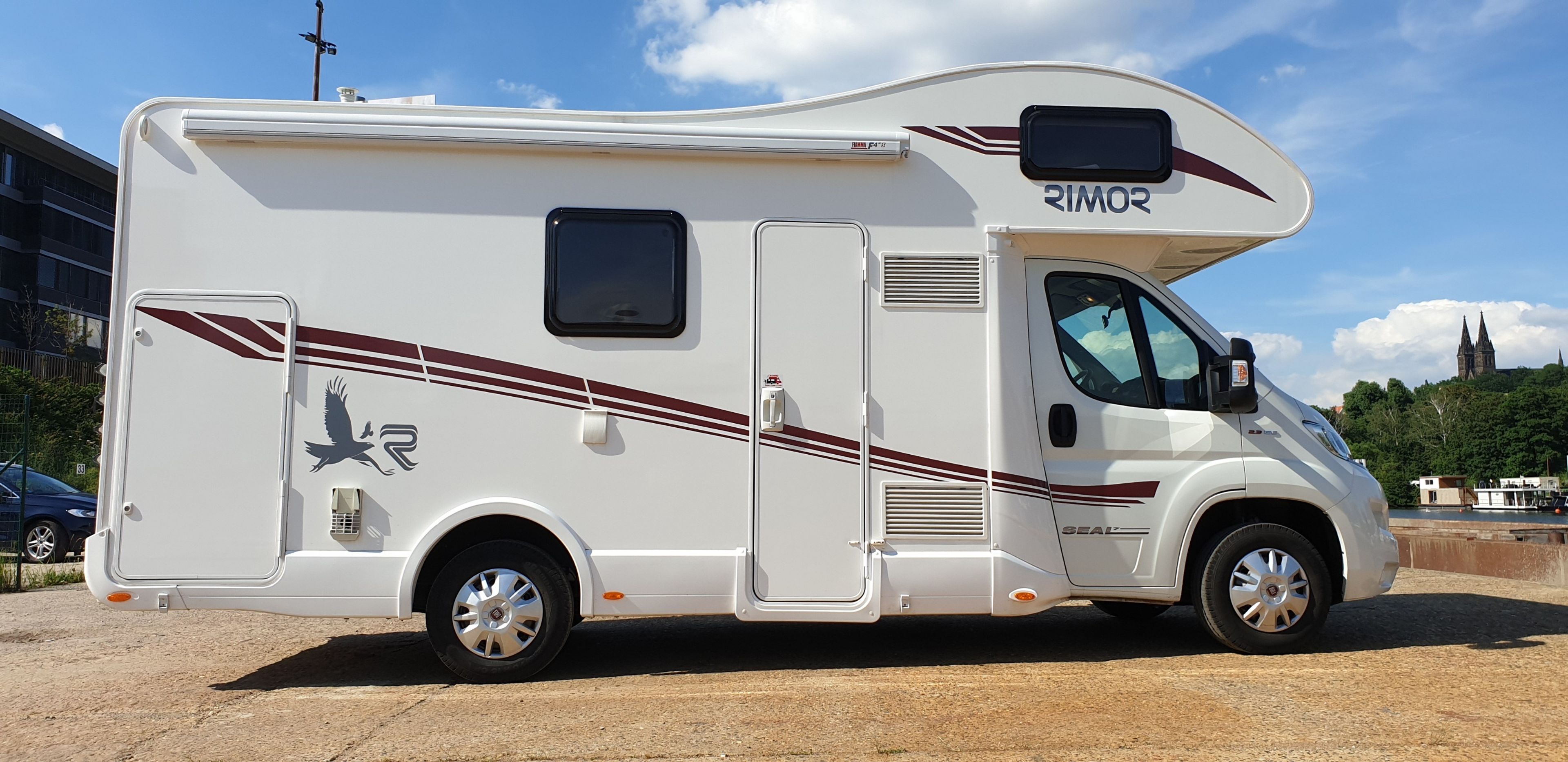 main caravan image