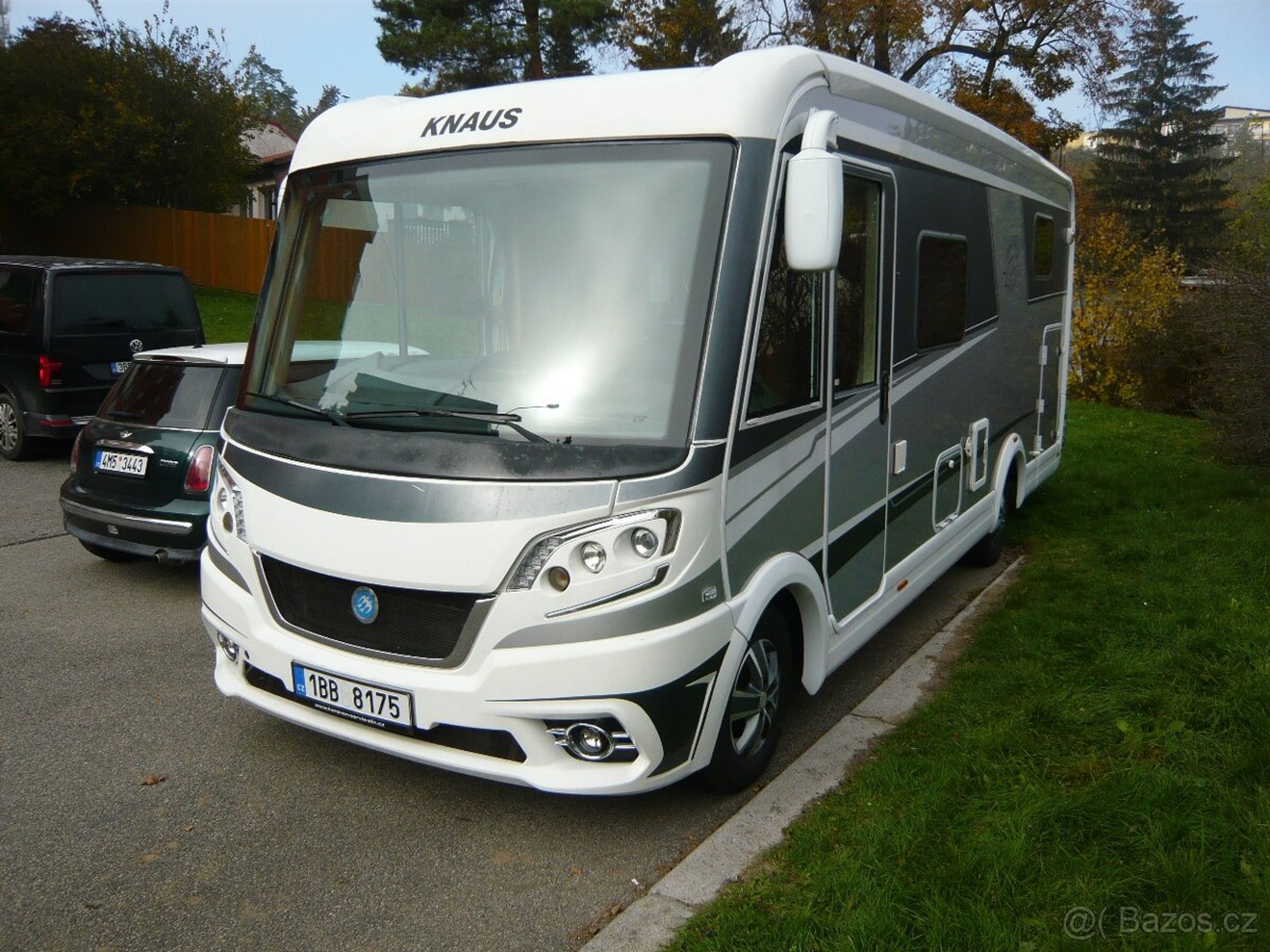 main caravan image
