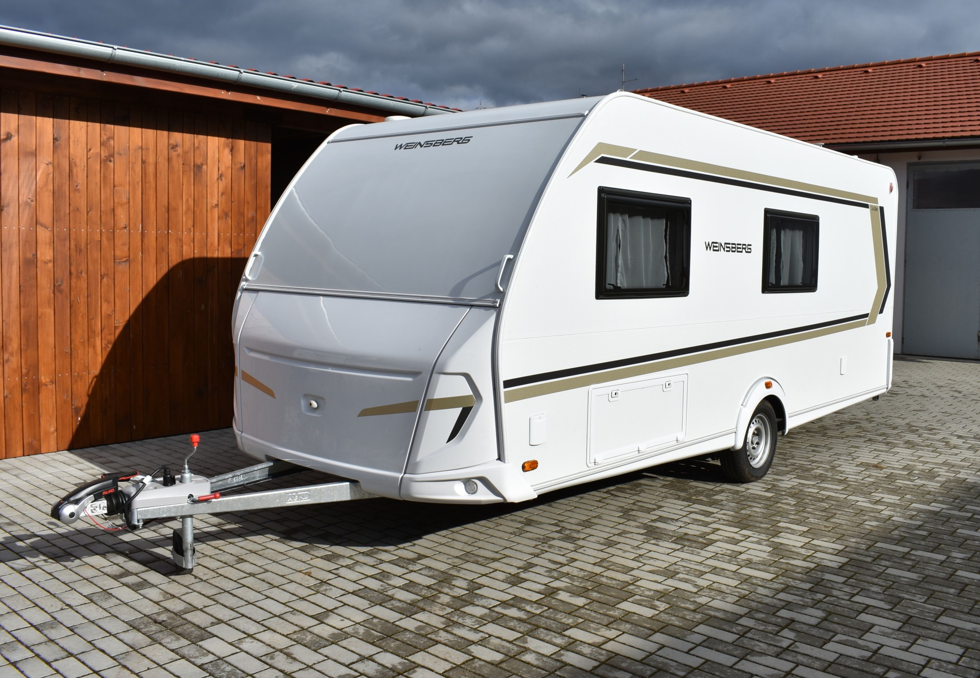 main caravan image