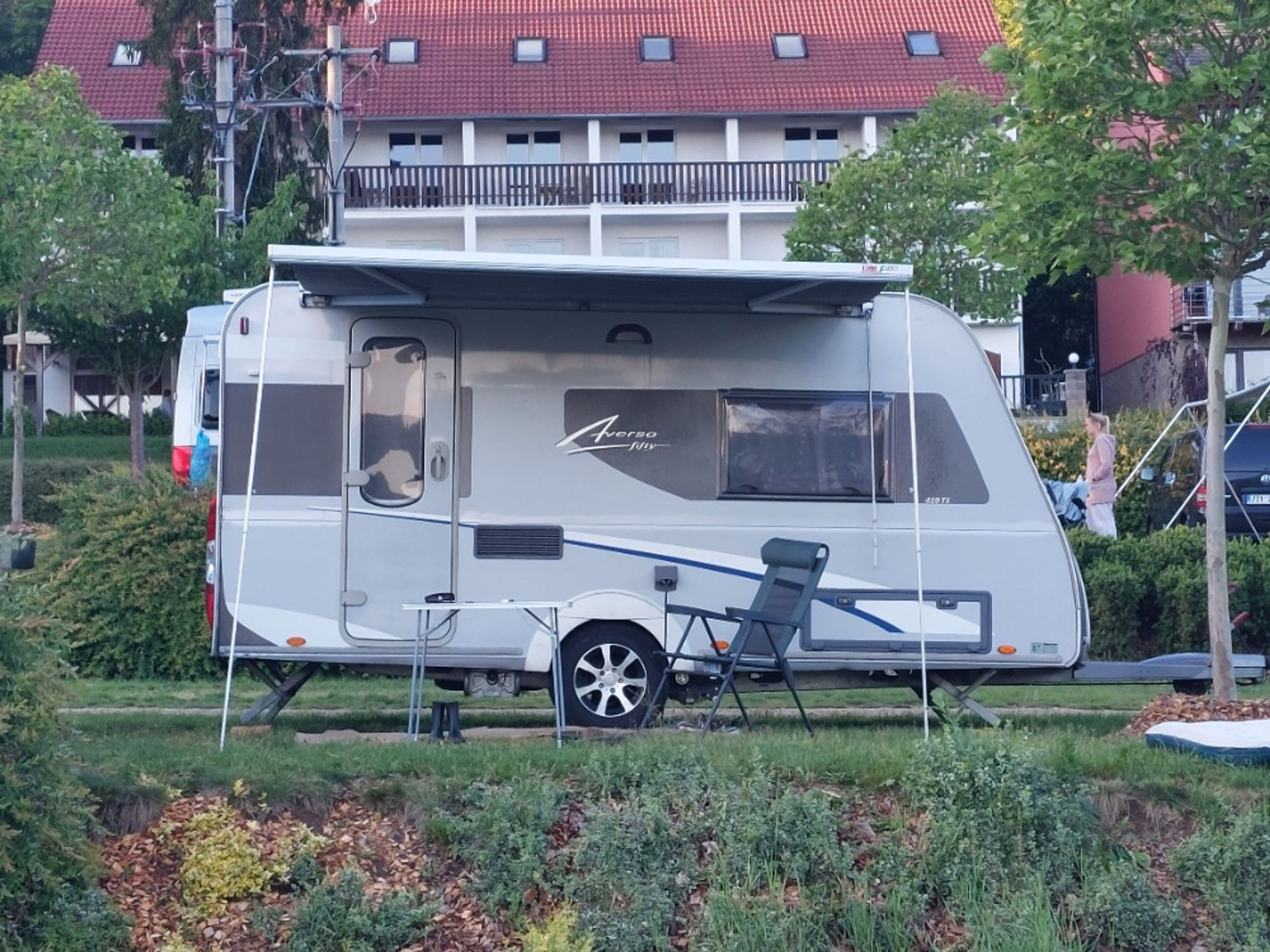 main caravan image