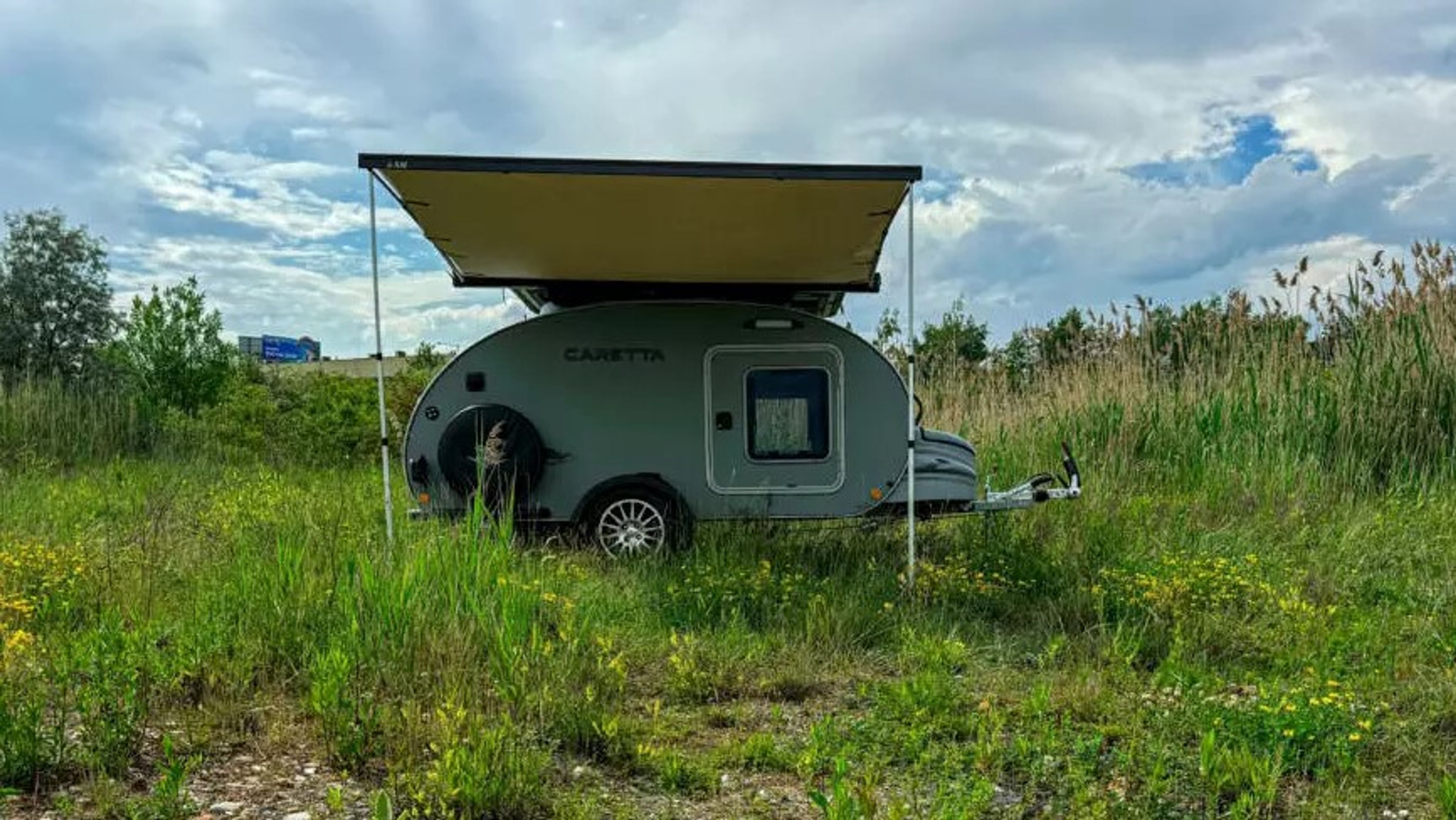 main caravan image