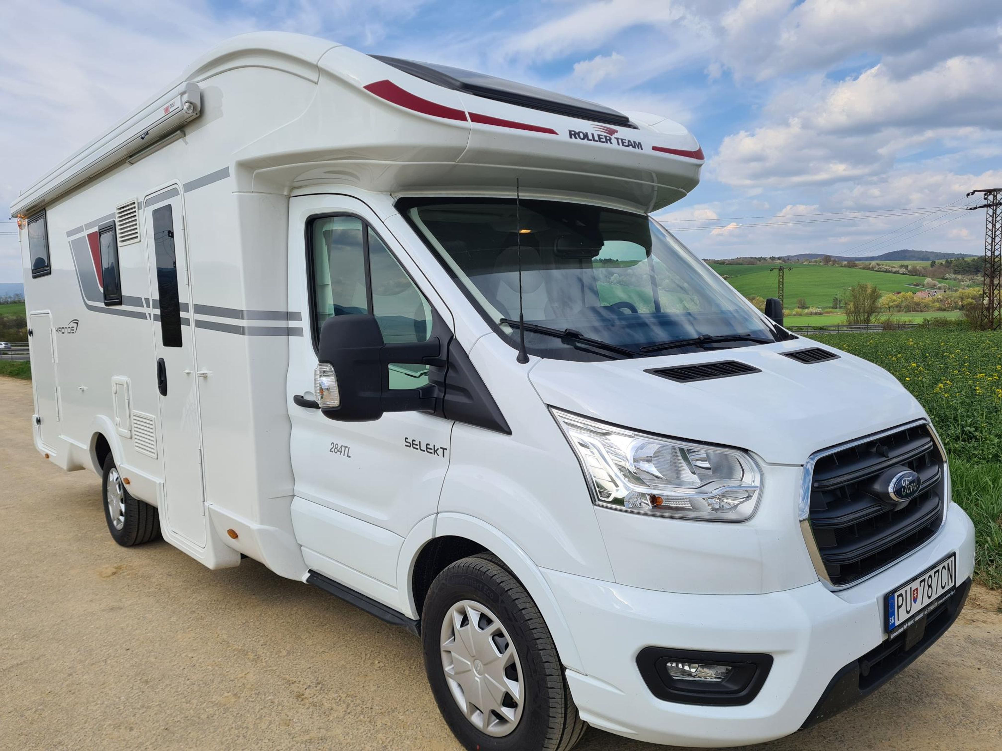 main caravan image