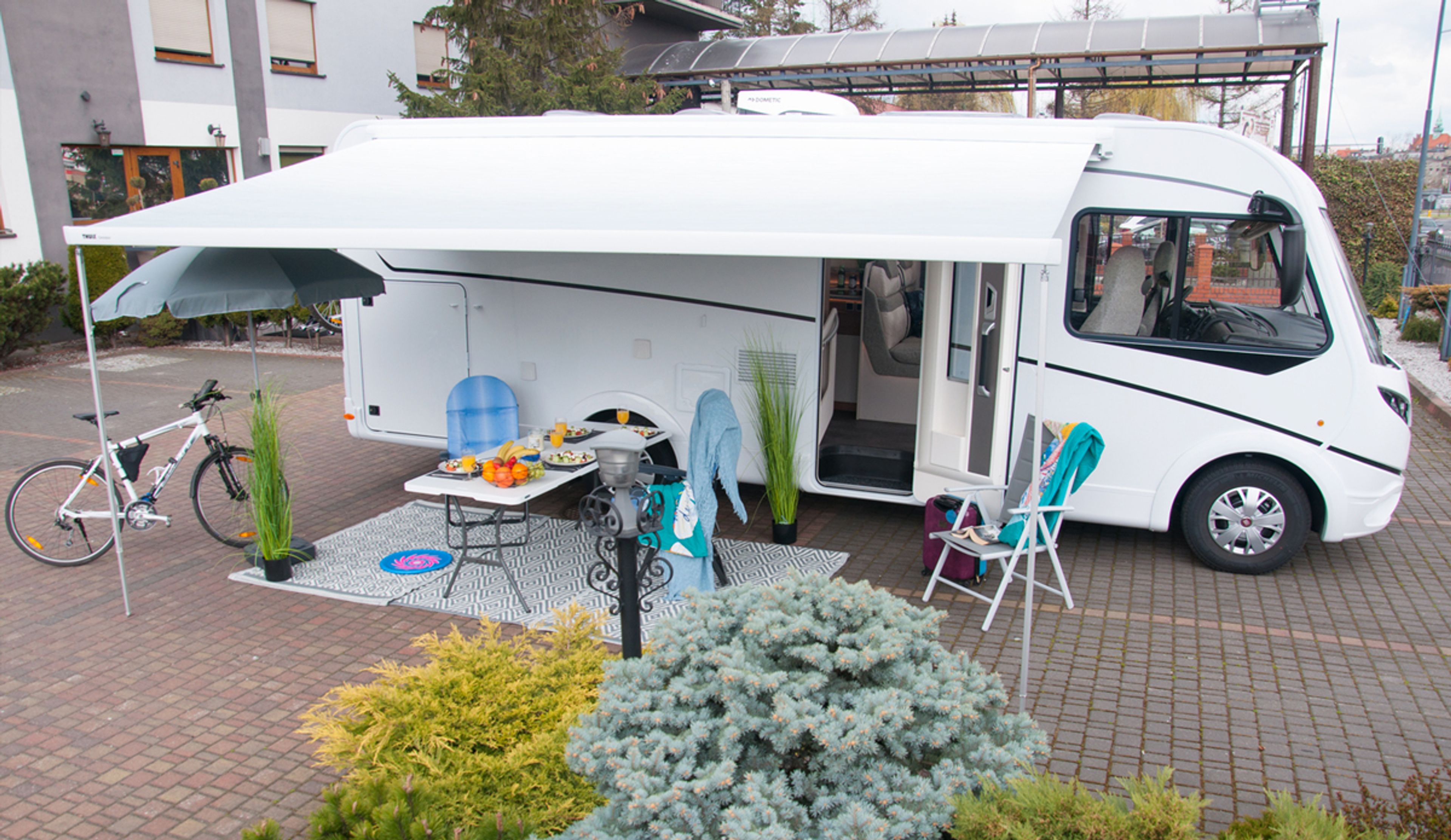 main caravan image
