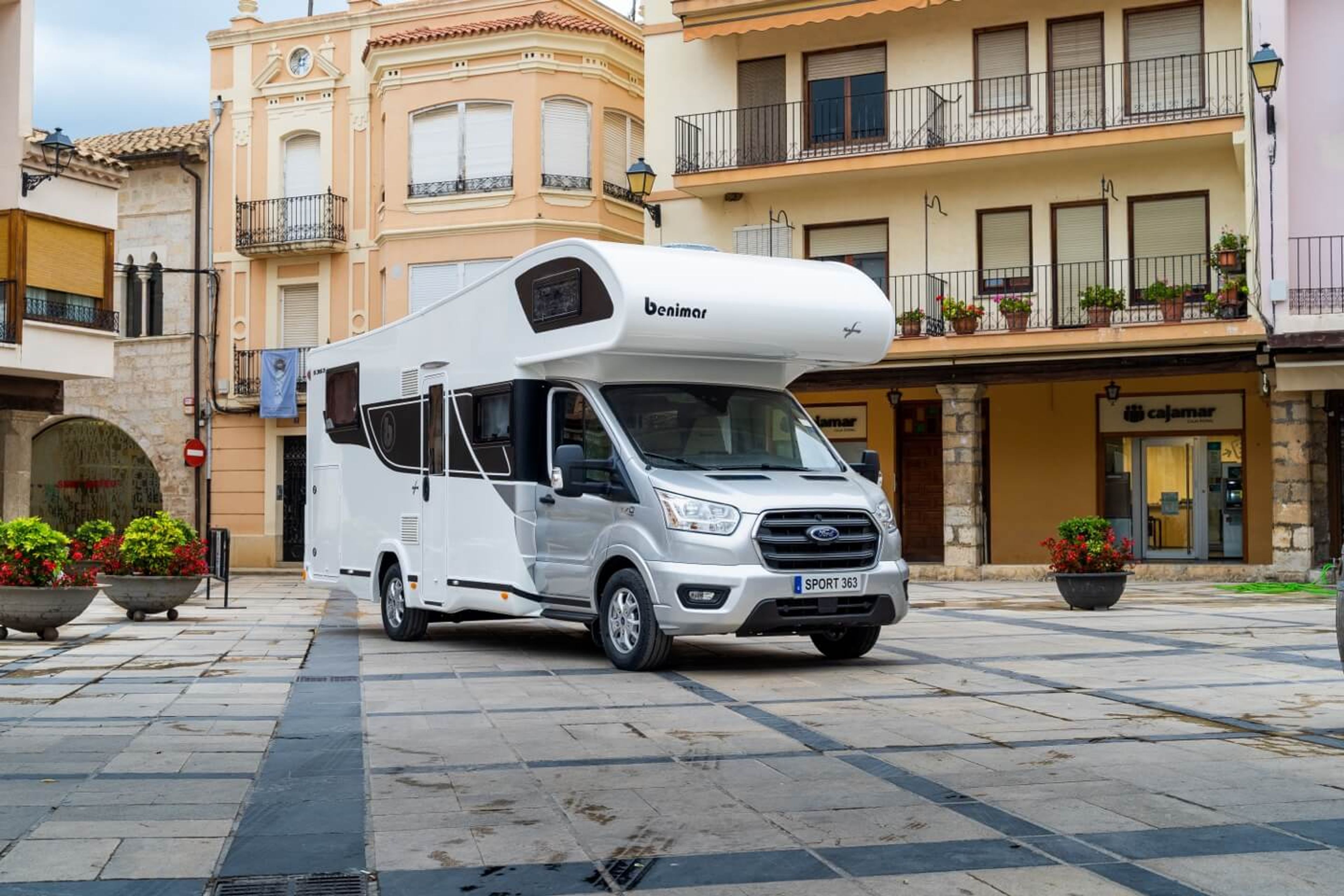 main caravan image