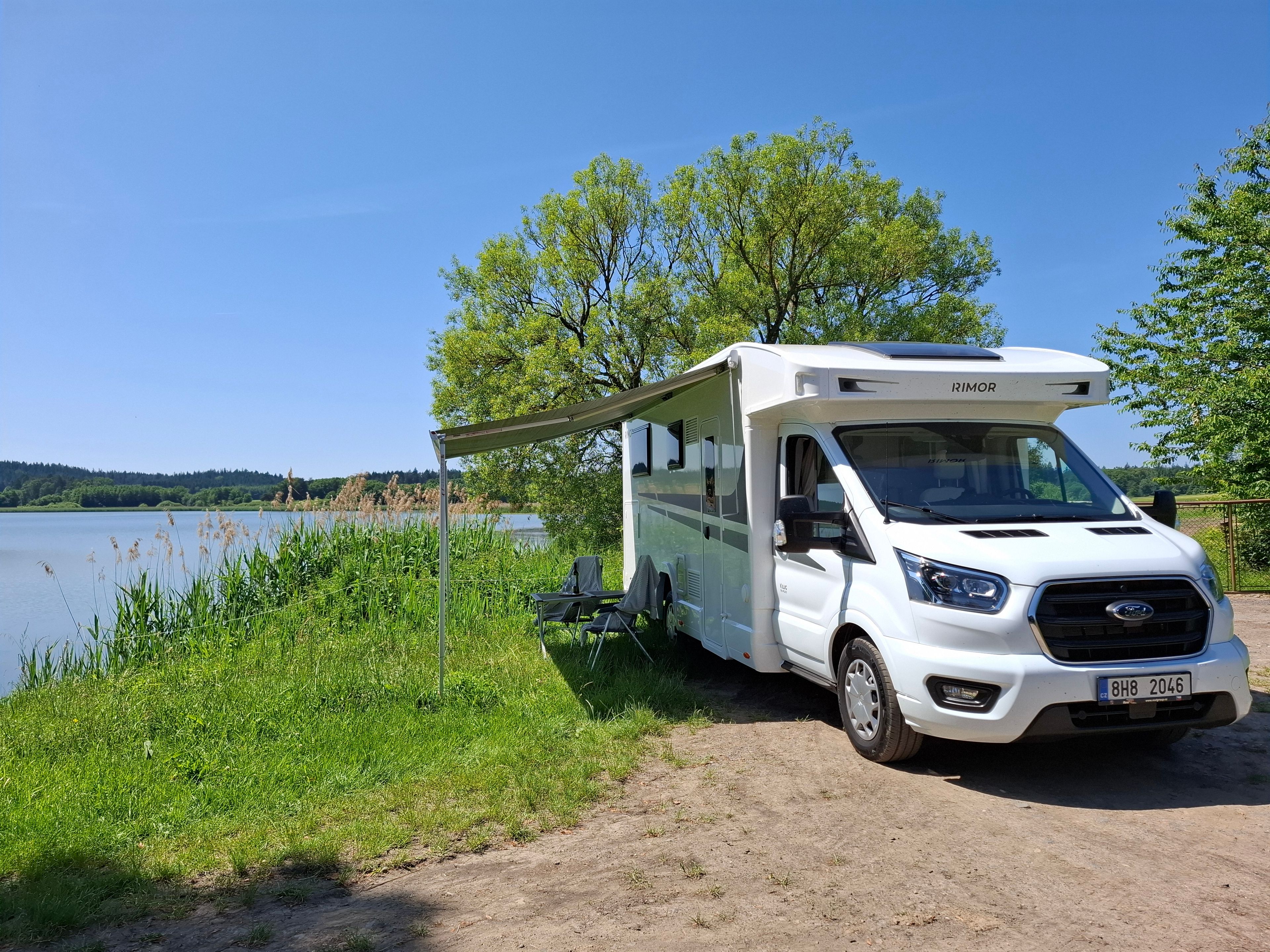 main caravan image