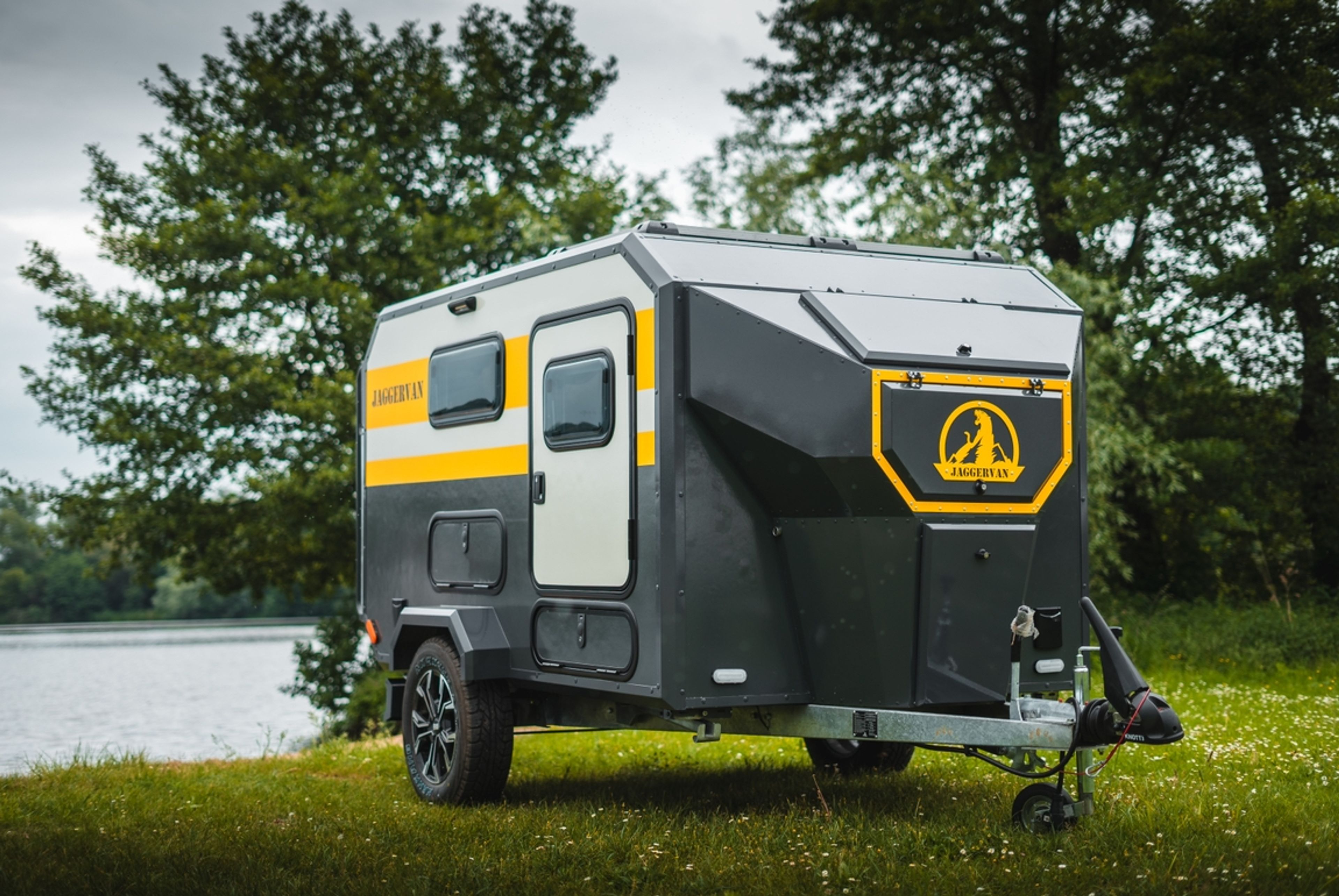 main caravan image