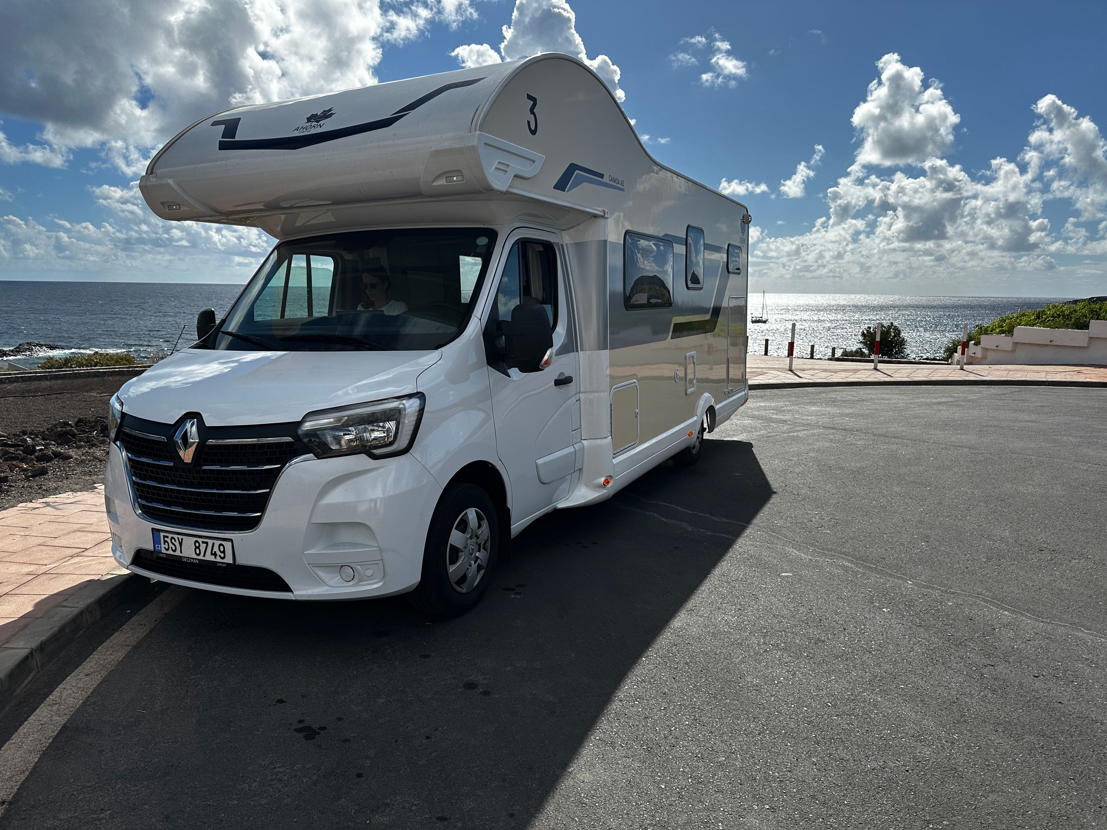 main caravan image