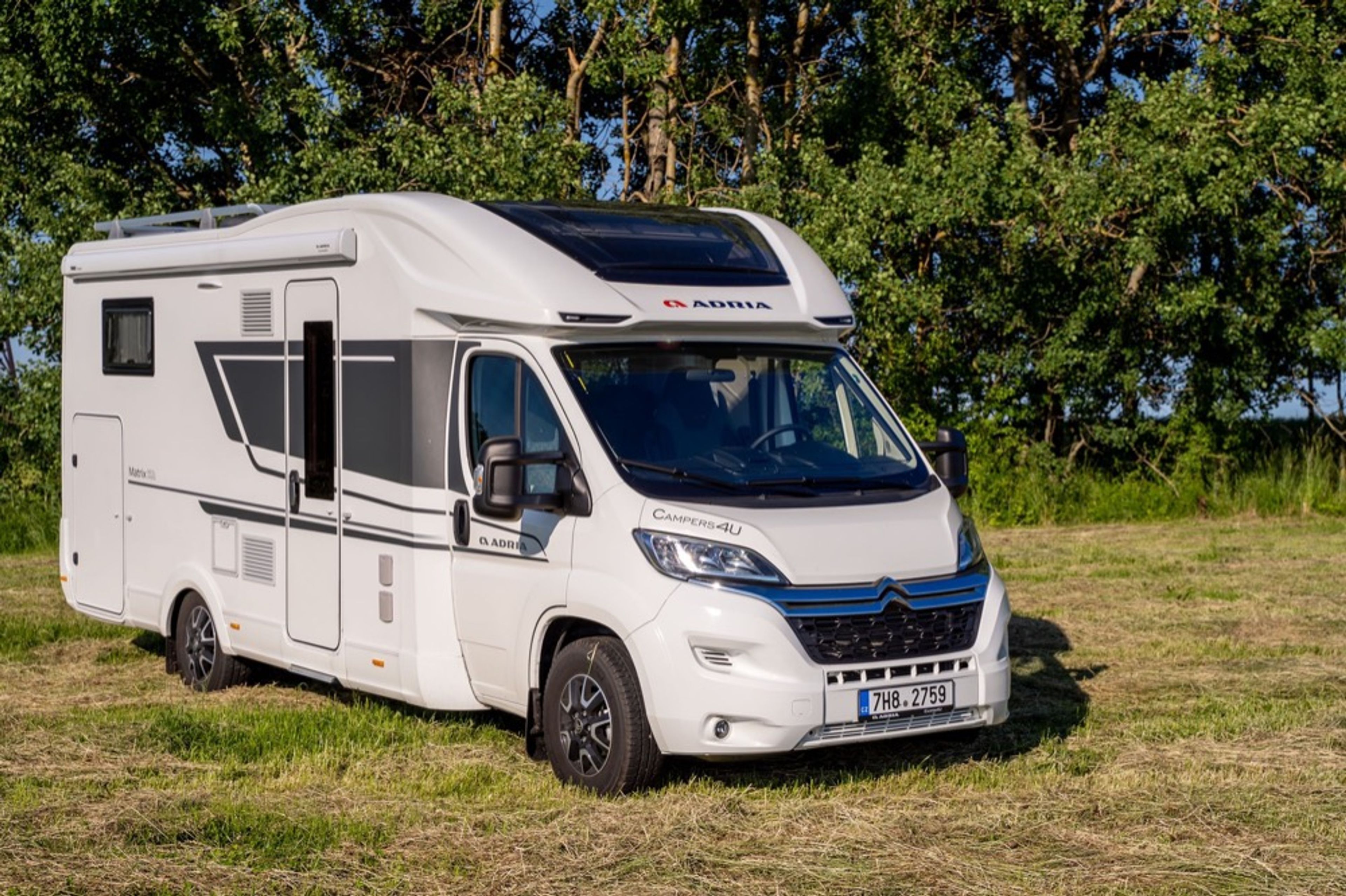 main caravan image