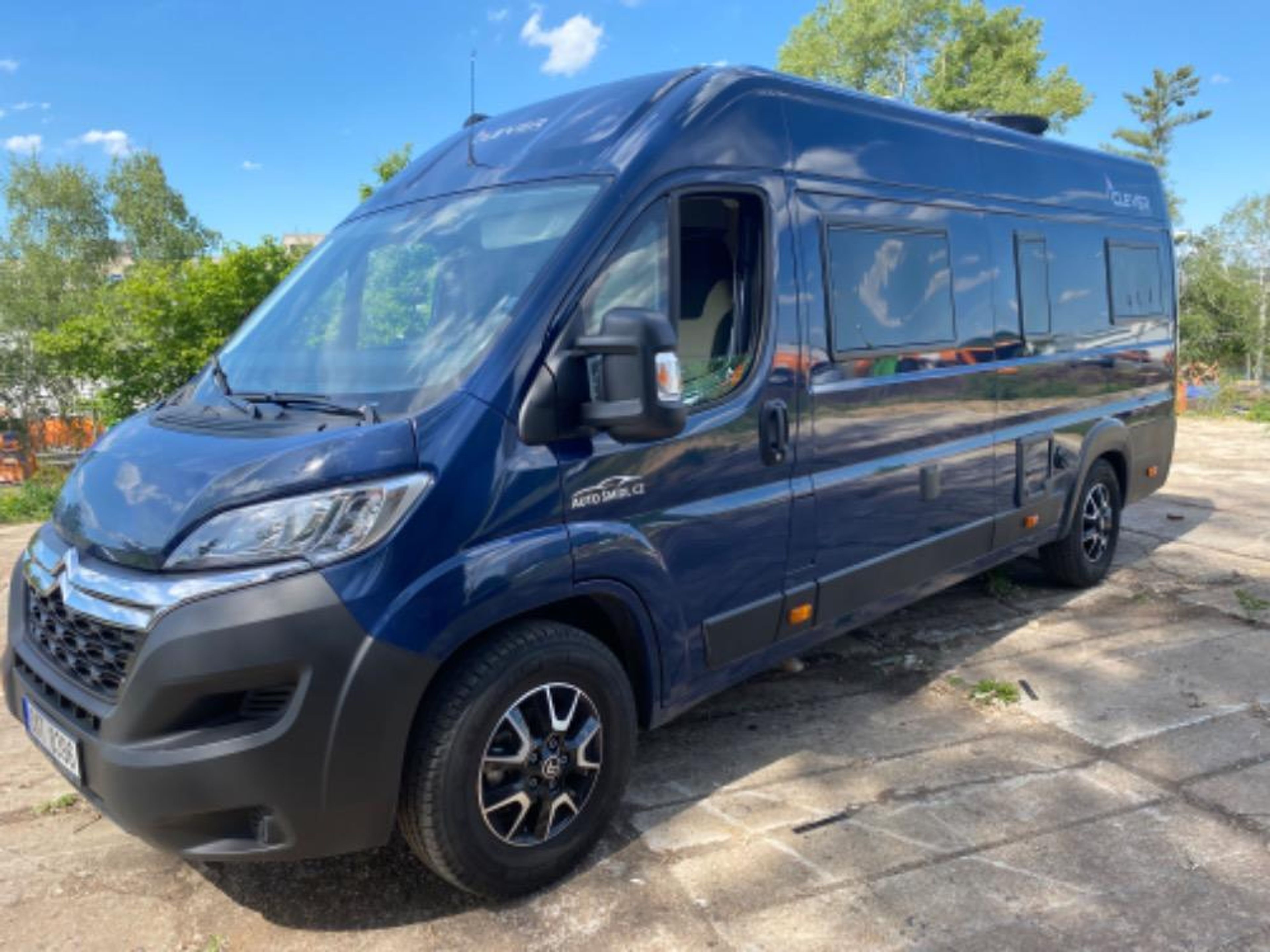 main caravan image