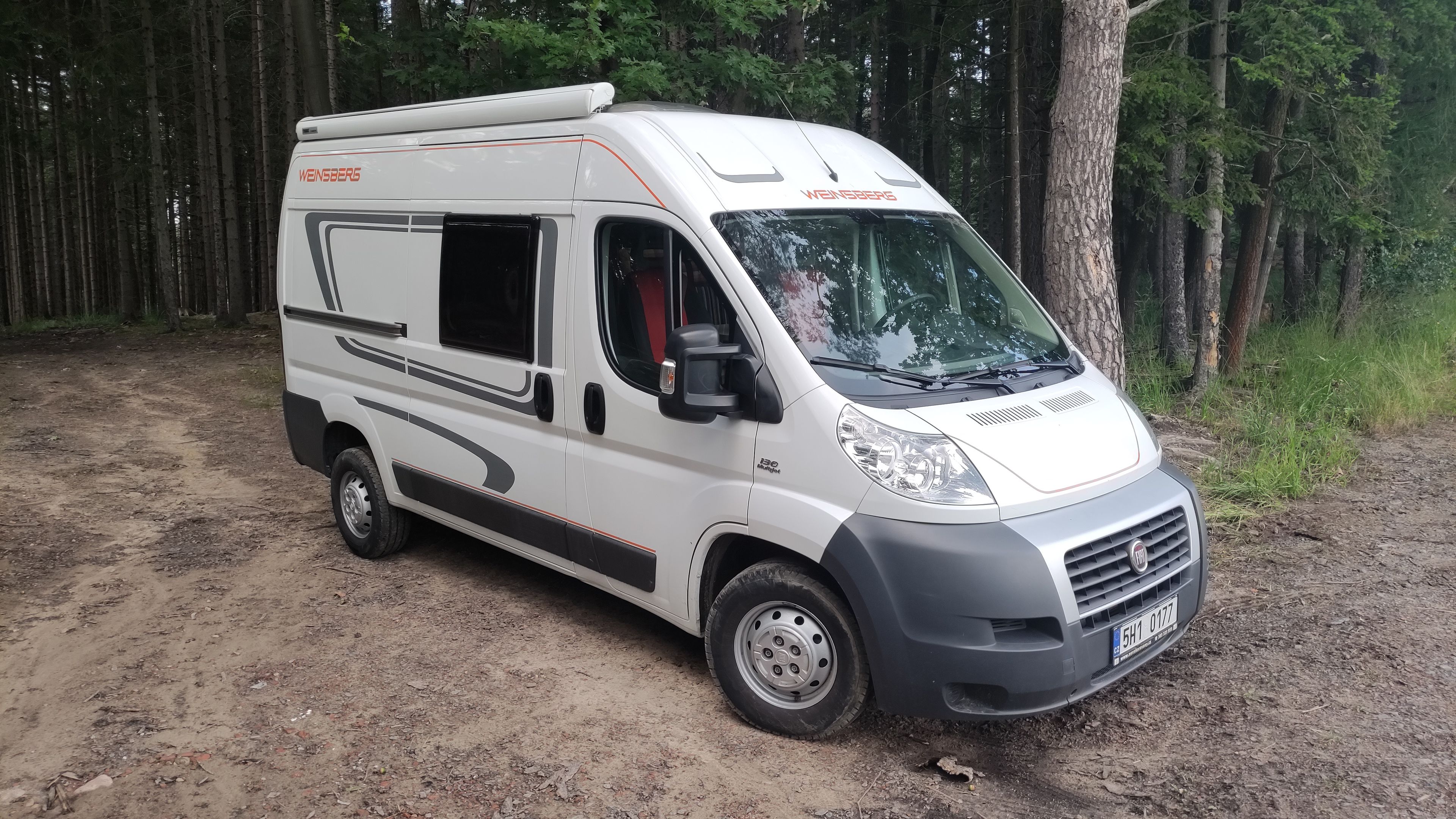 main caravan image