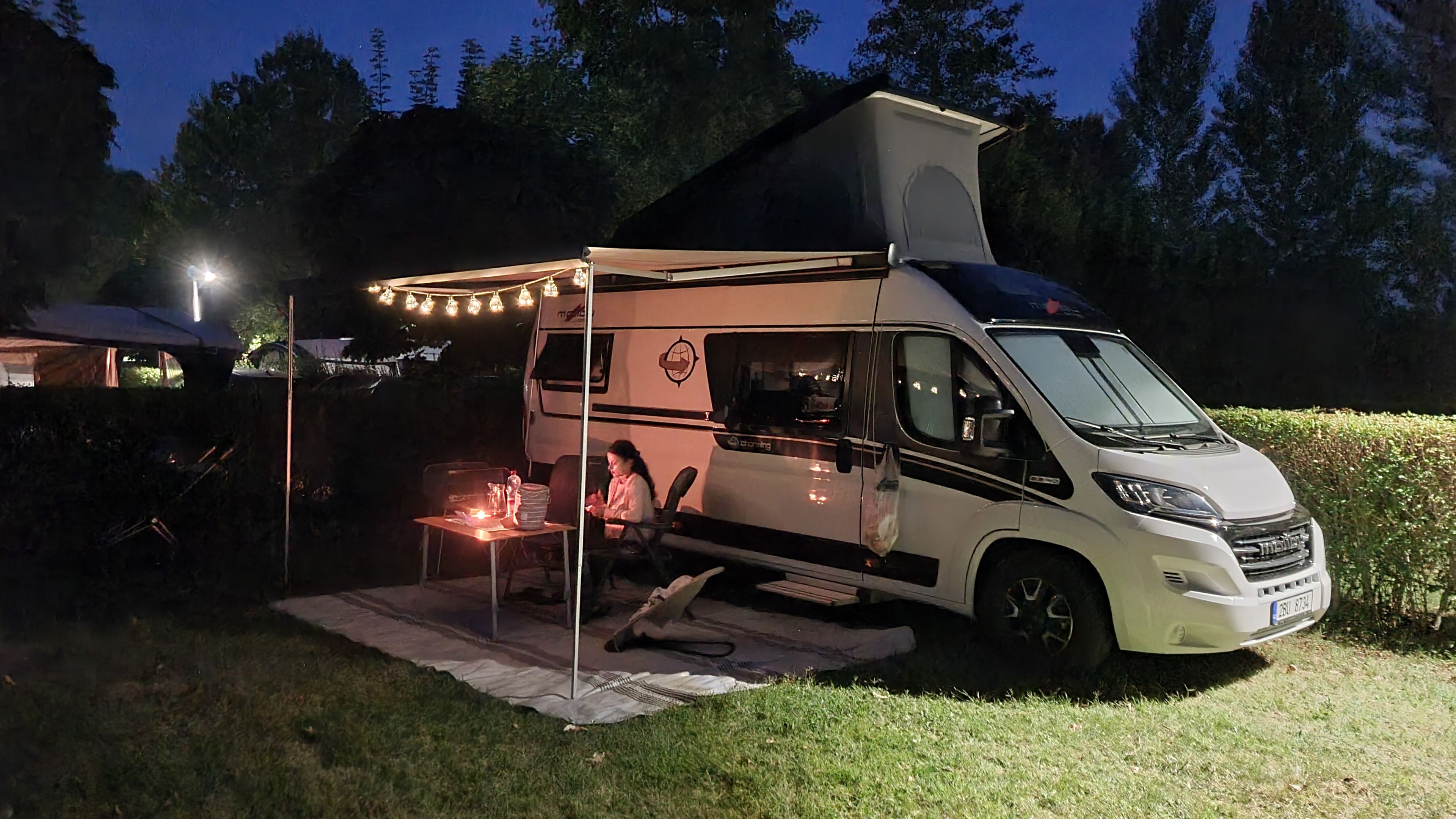 main caravan image
