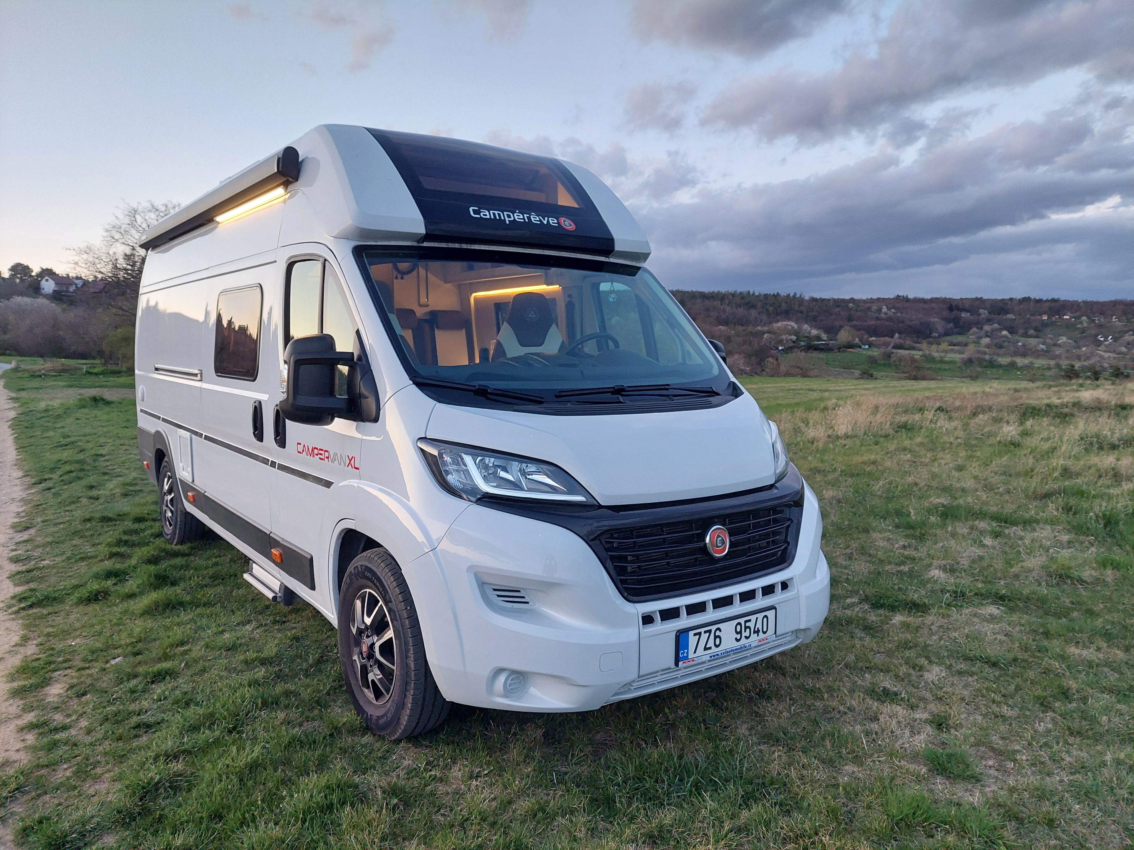 main caravan image