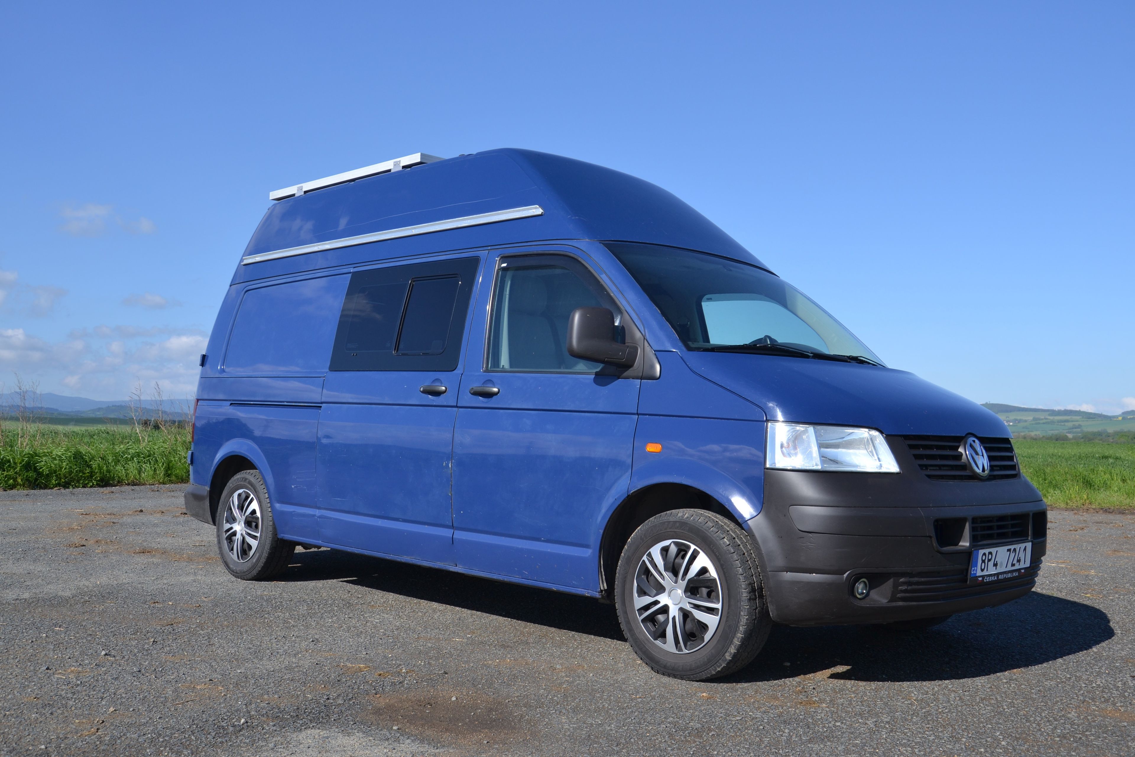 main caravan image