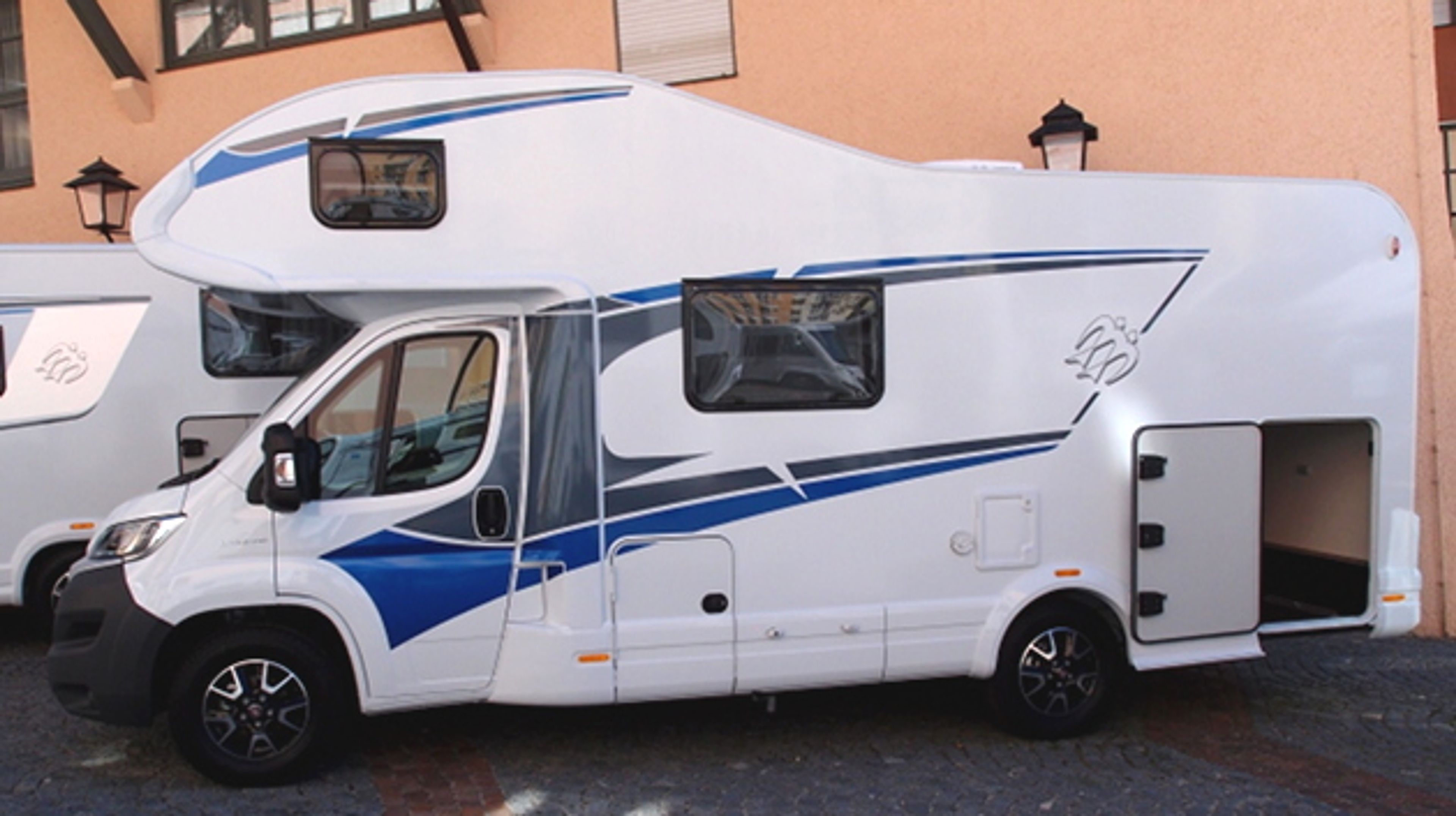 main caravan image