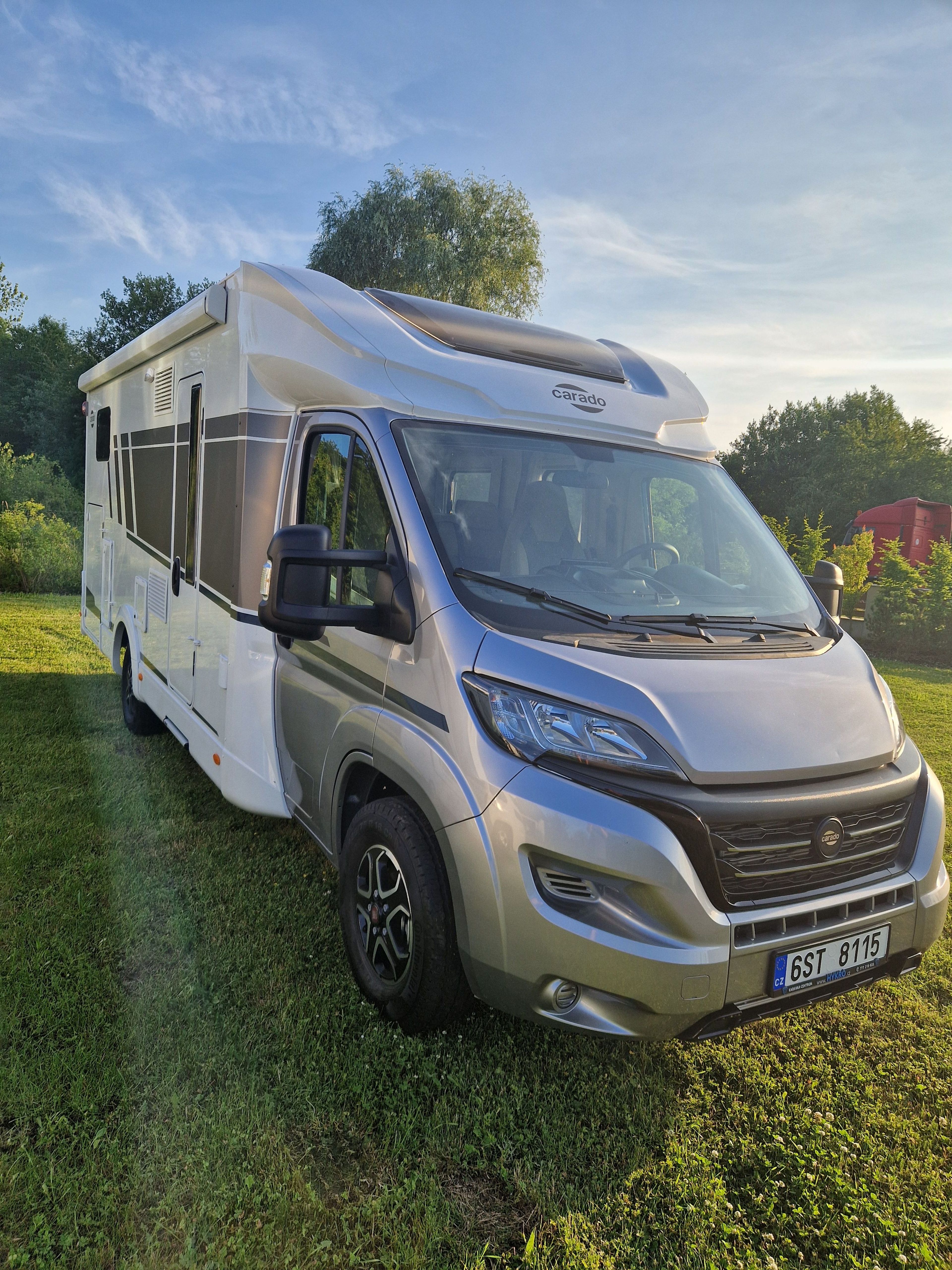 main caravan image