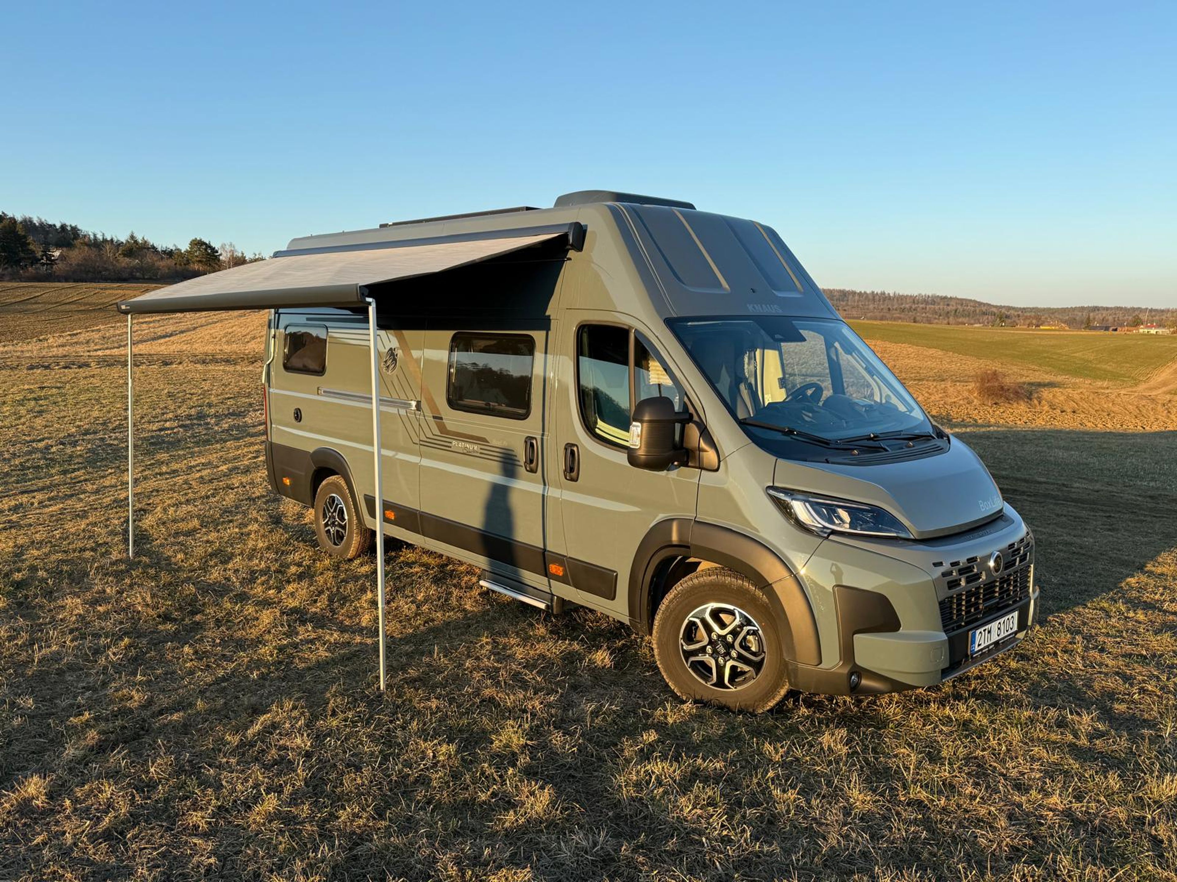 main caravan image
