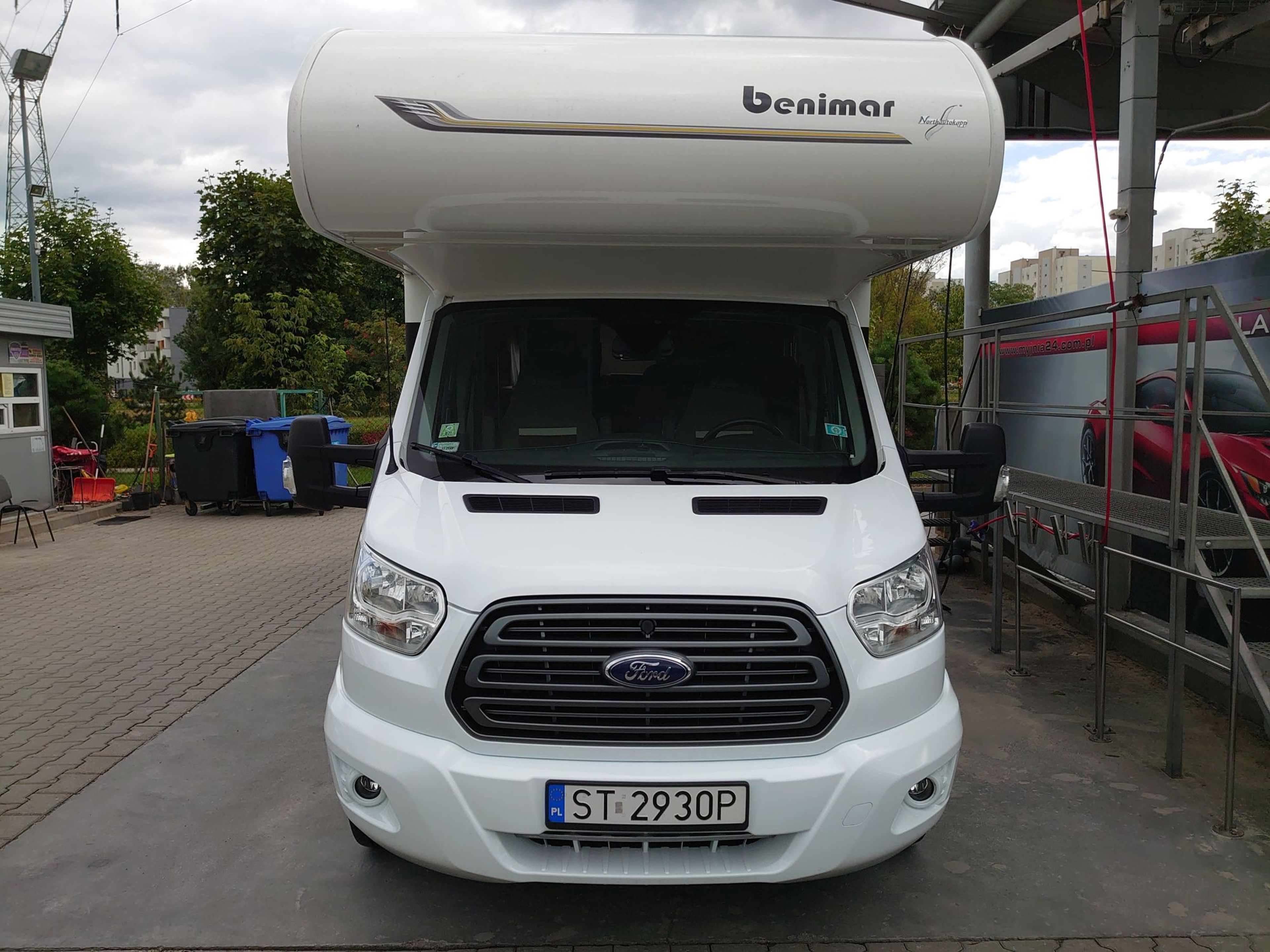 main caravan image