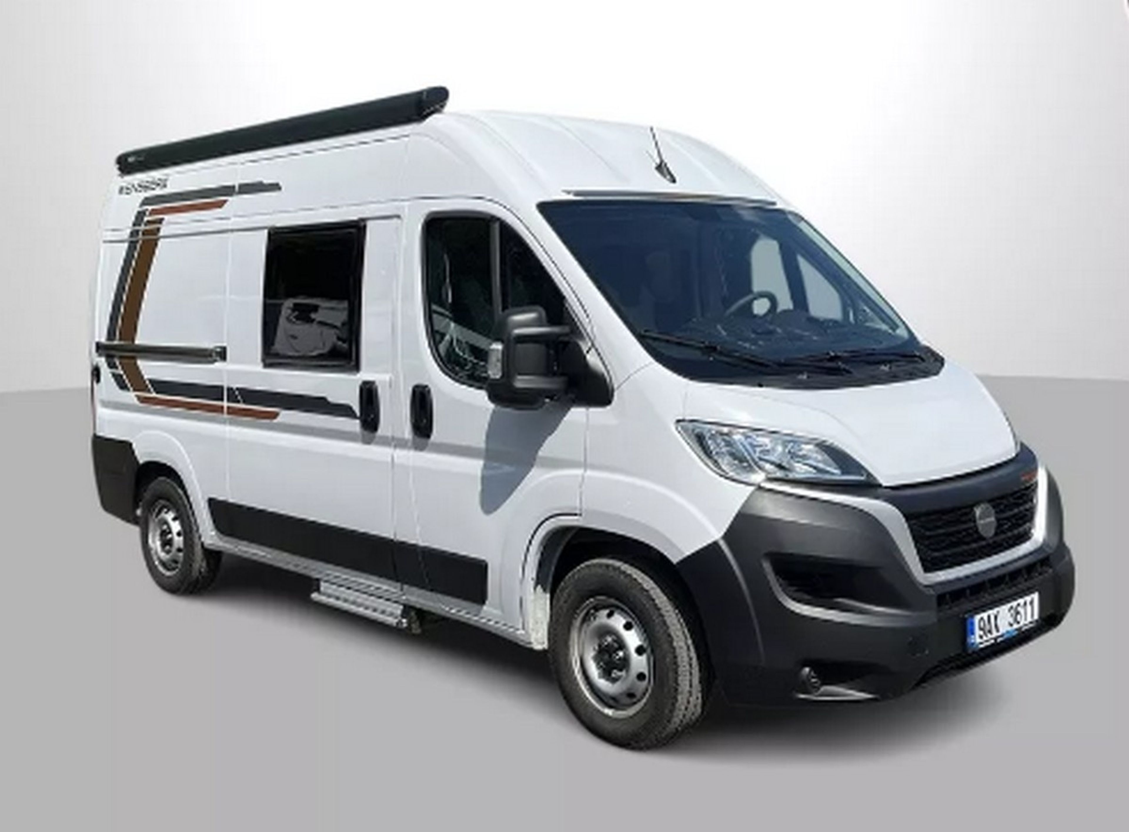 main caravan image