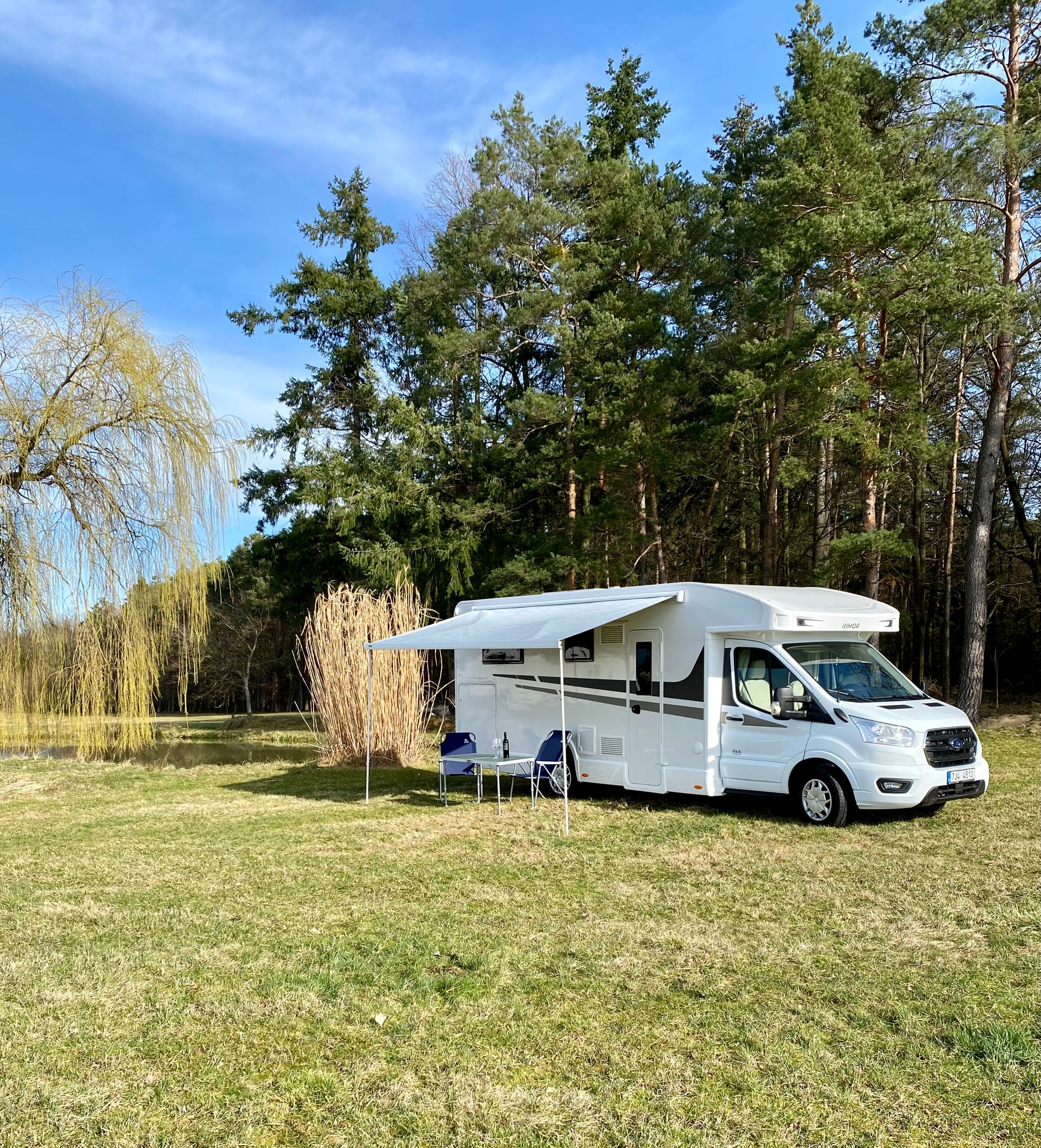main caravan image