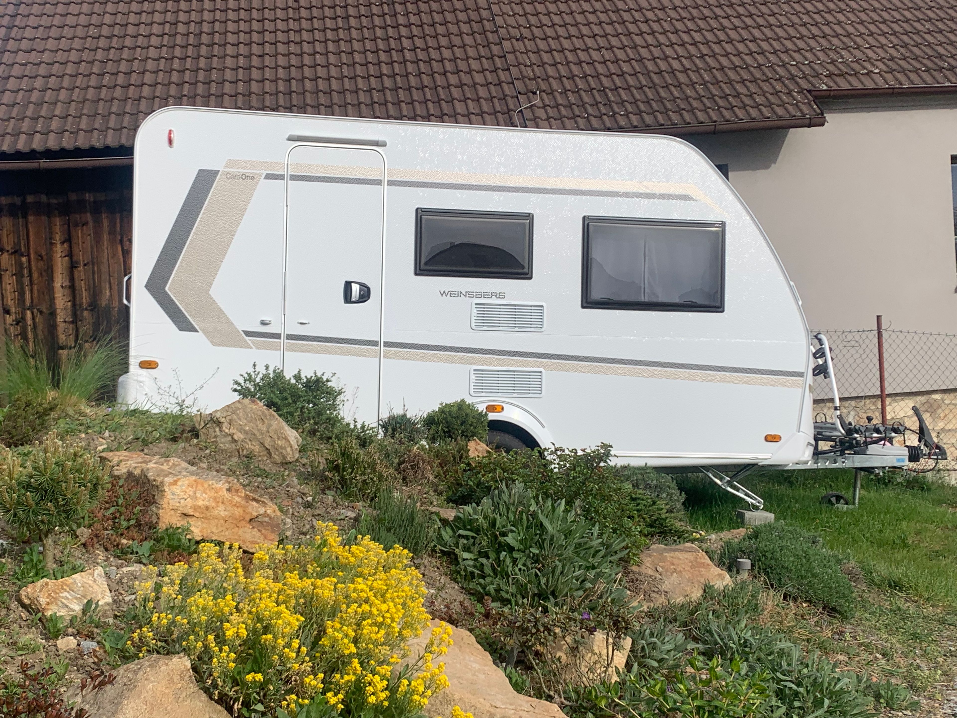 main caravan image