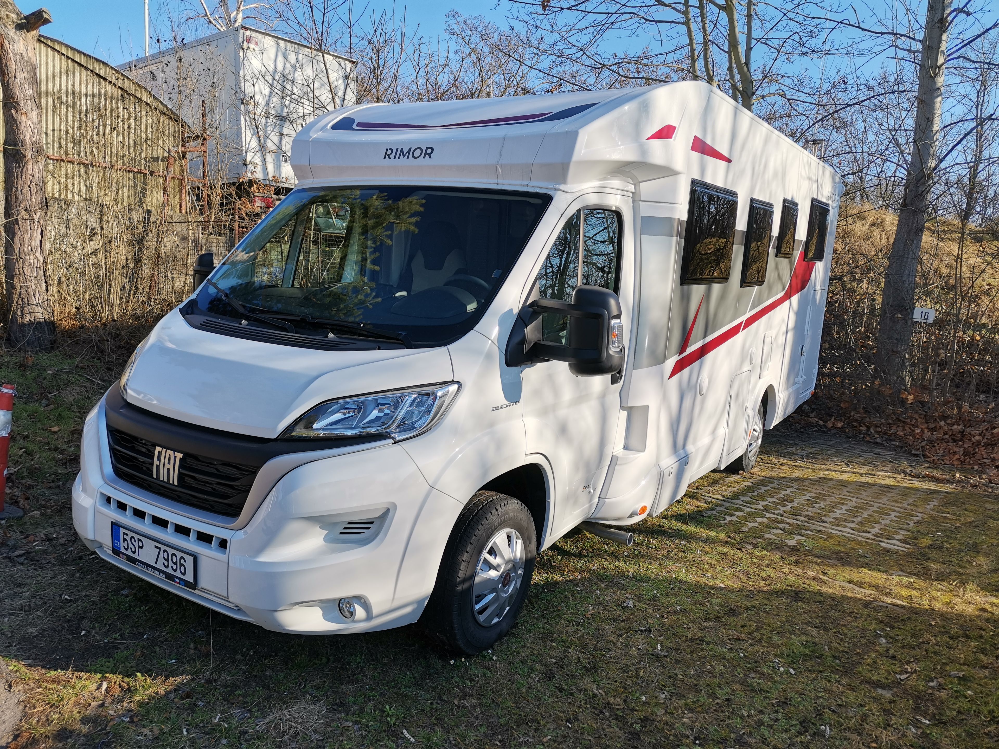 main caravan image