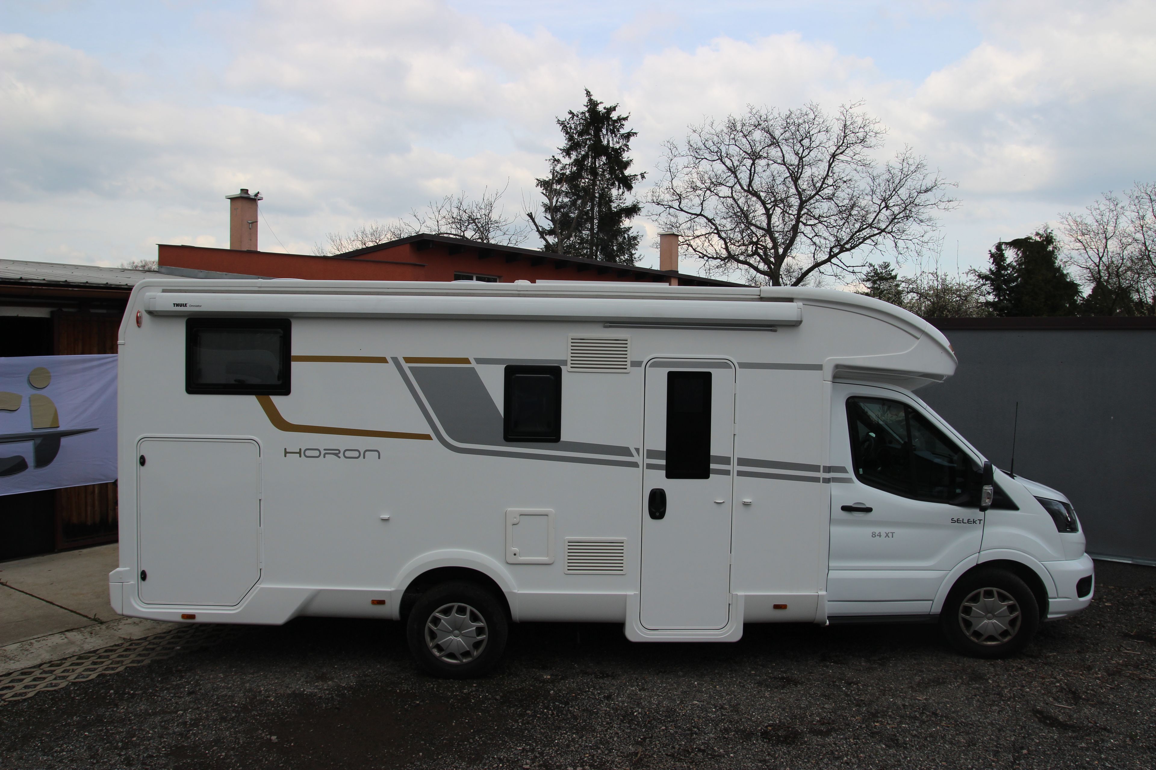 main caravan image