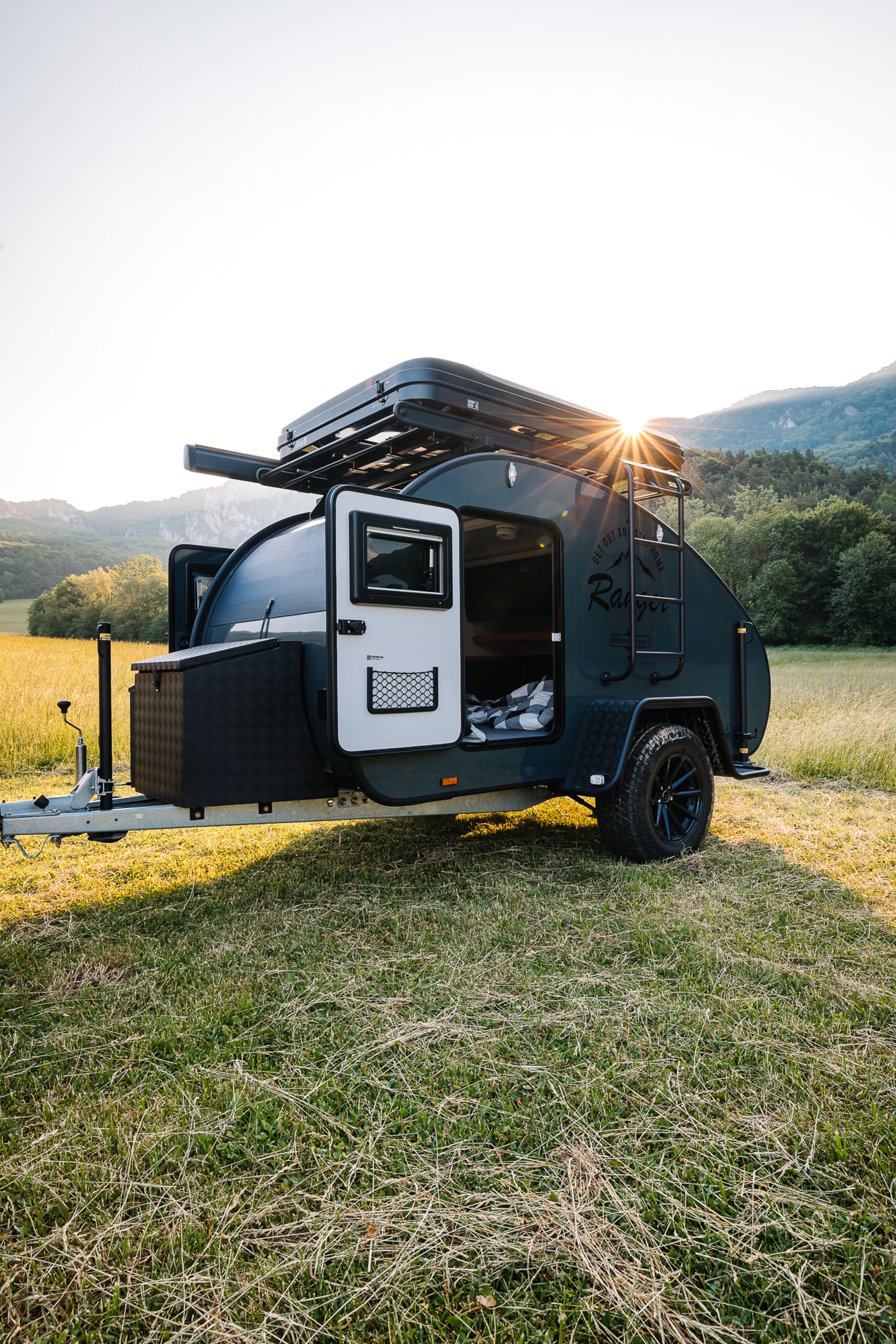 main caravan image