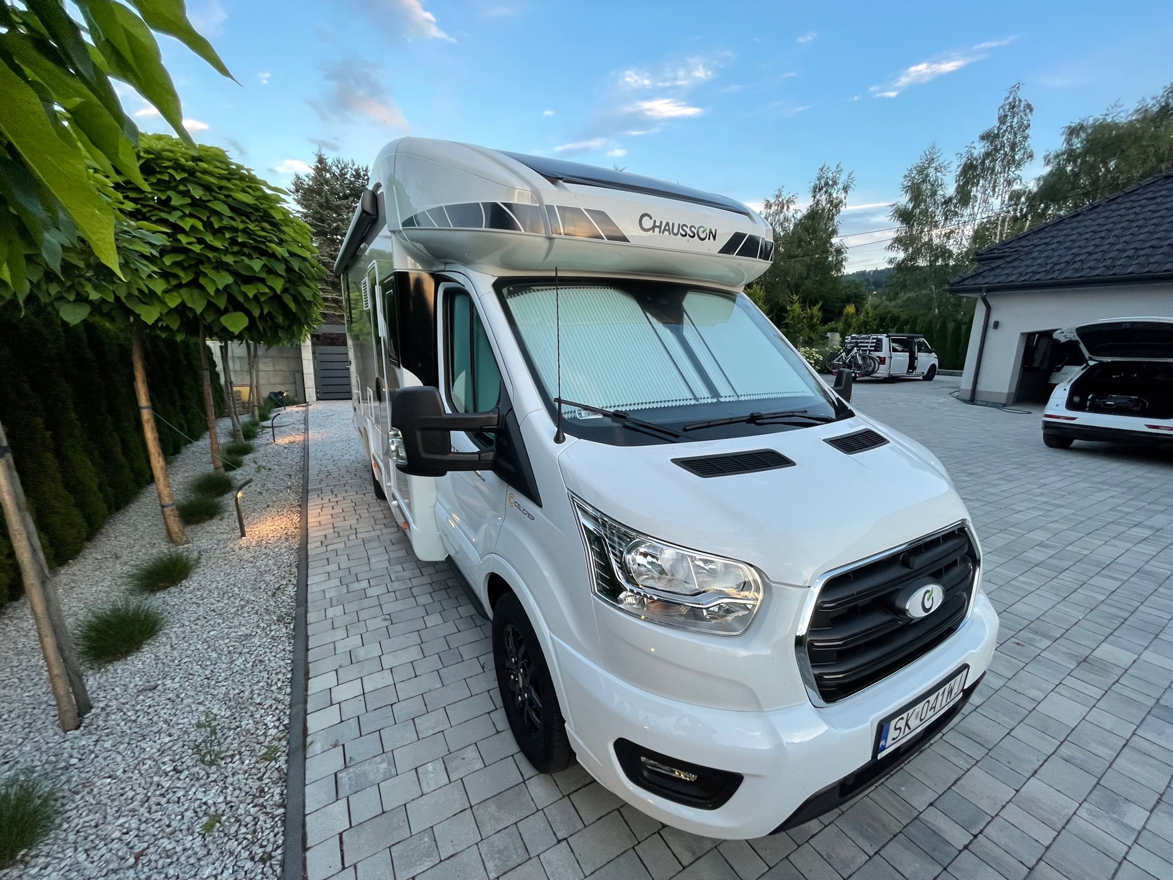 main caravan image