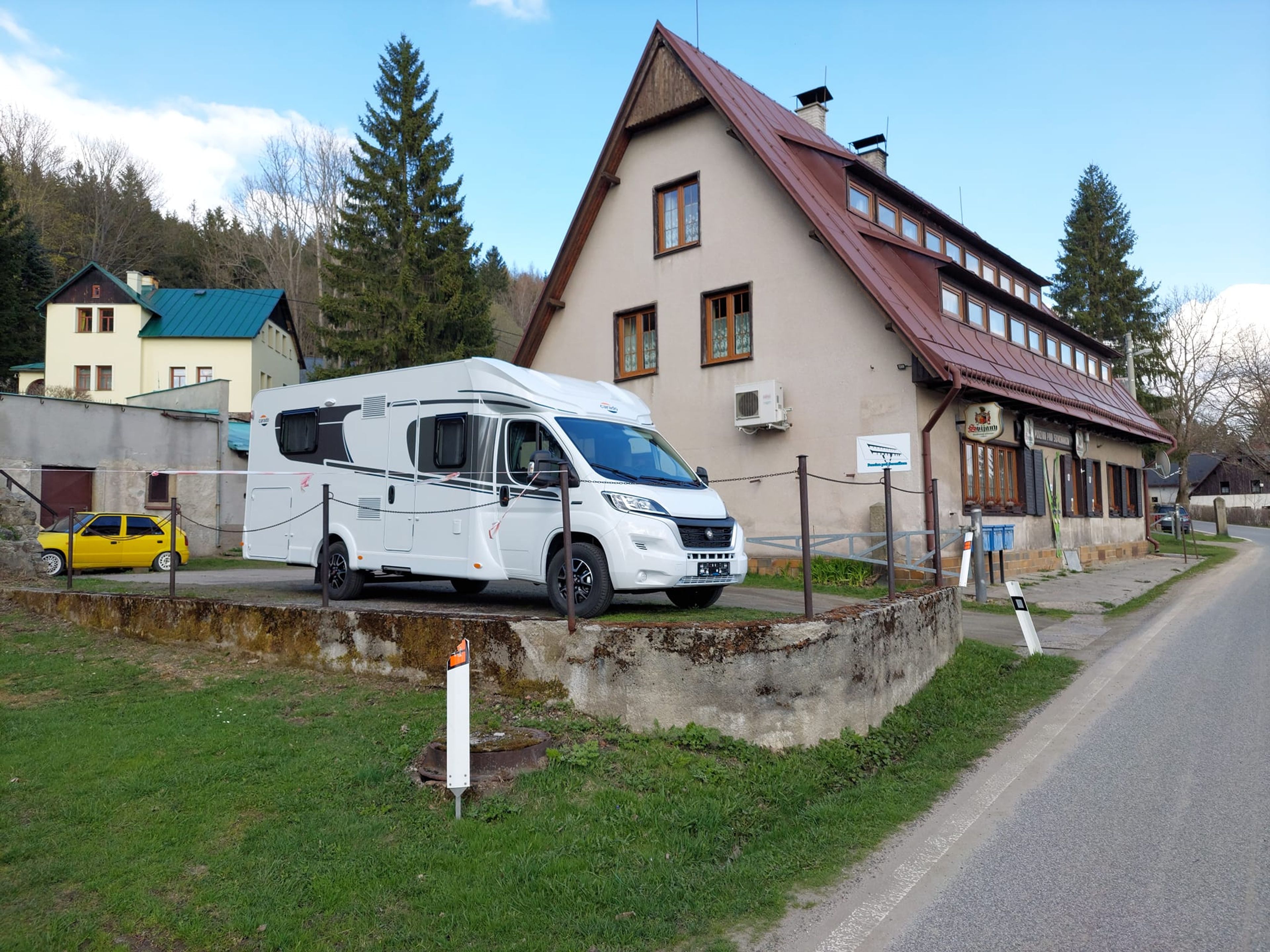 main caravan image