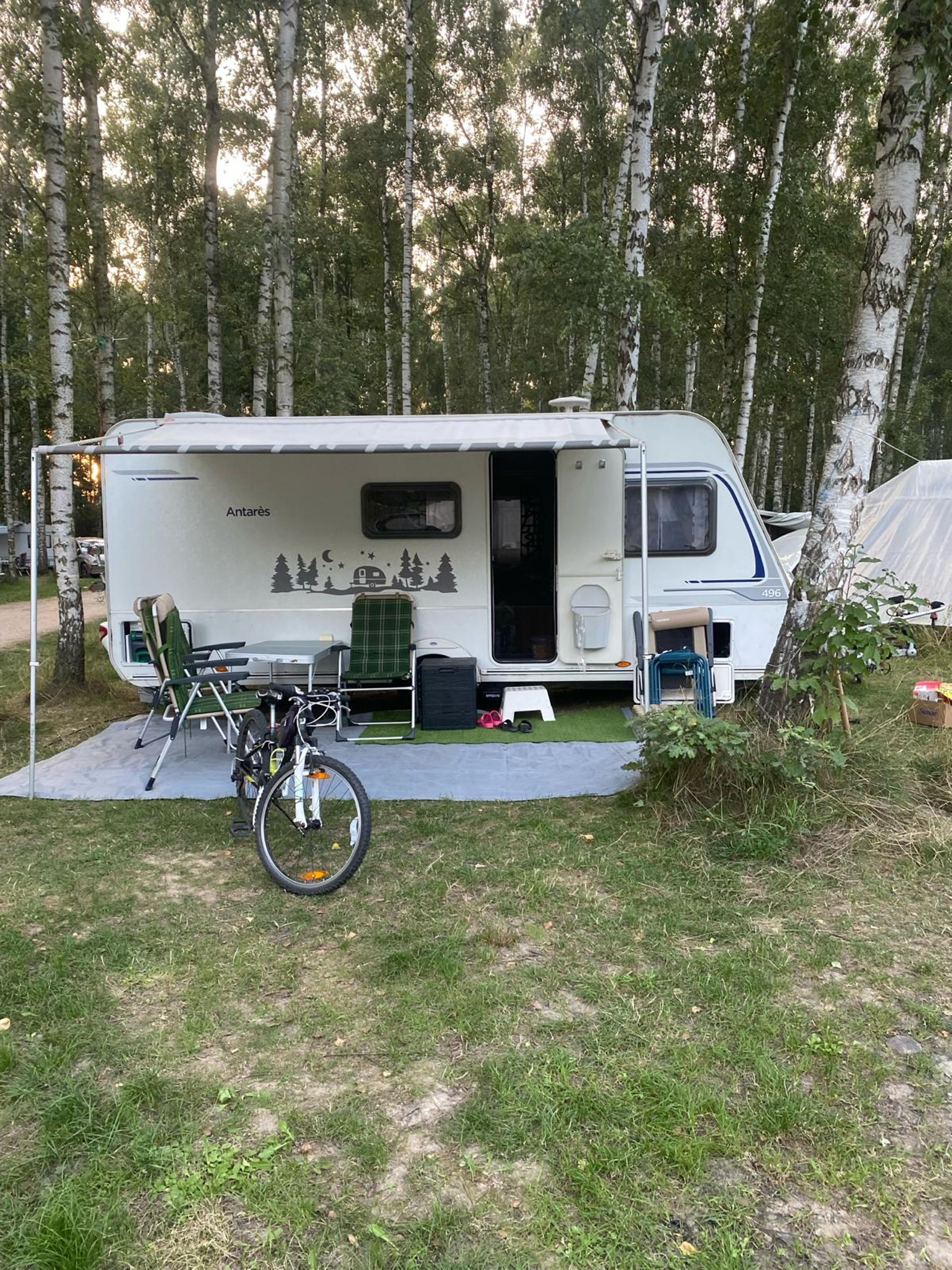 main caravan image