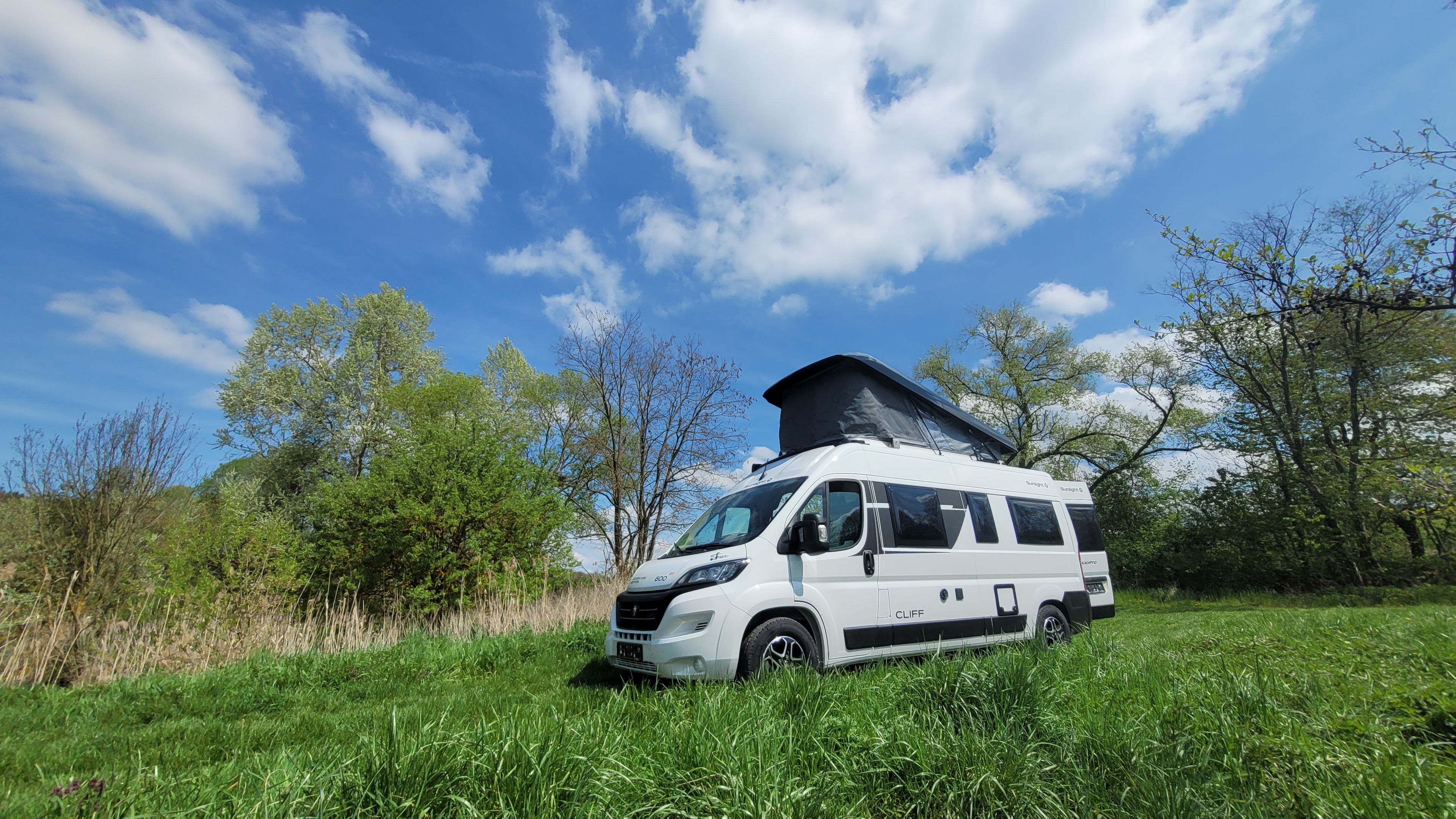 main caravan image